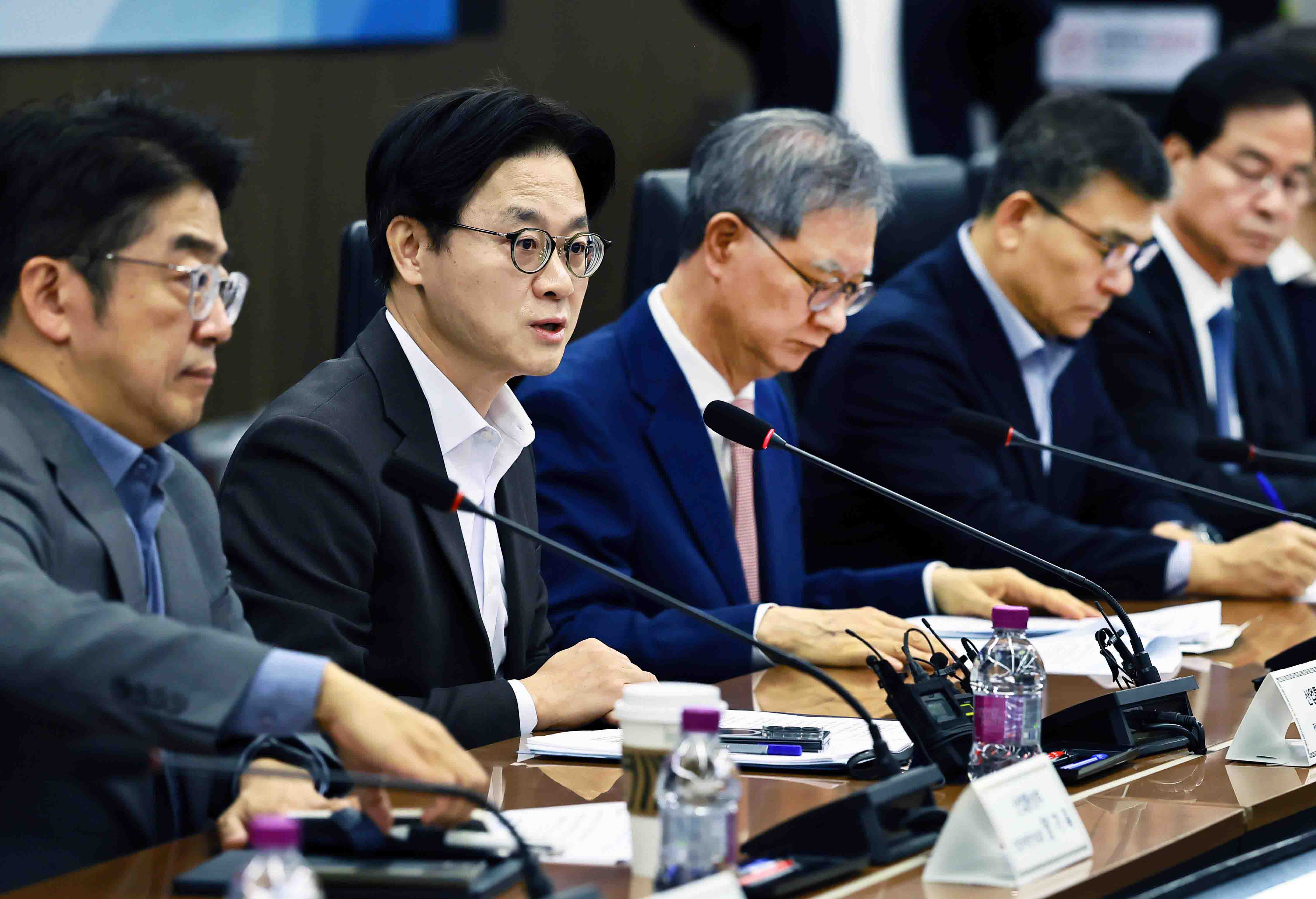 중동상황 대응본부 회의 개최 2