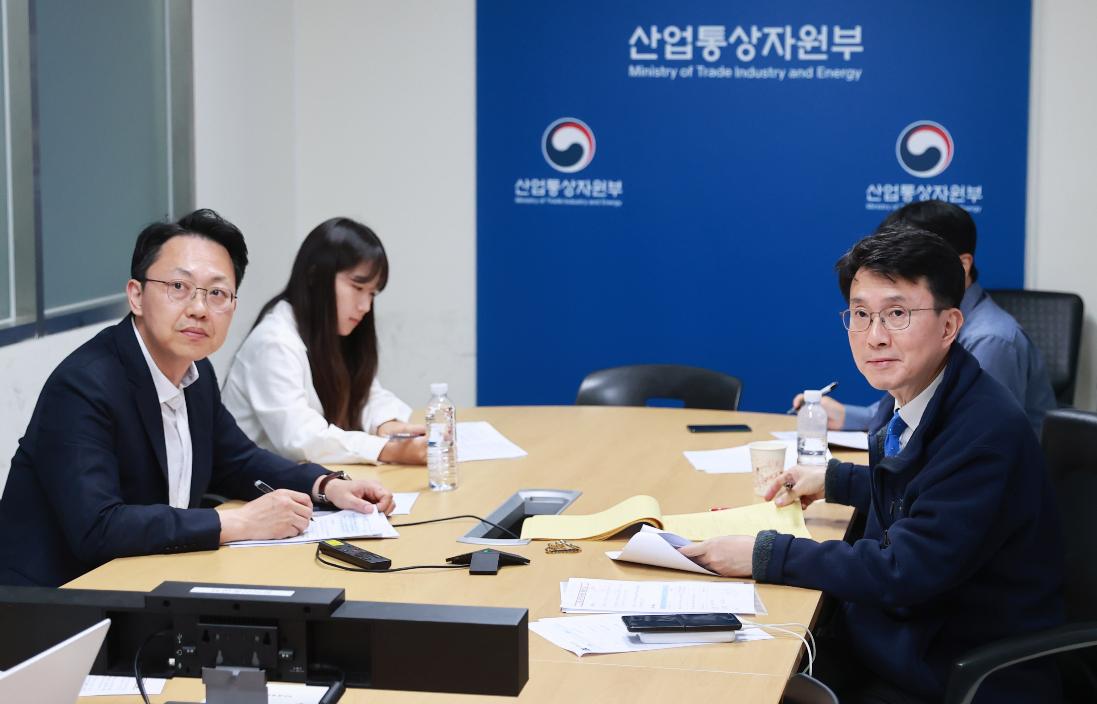 미국 신(新) 행정부 출범 대비 주요국 상무관 화상회의 1