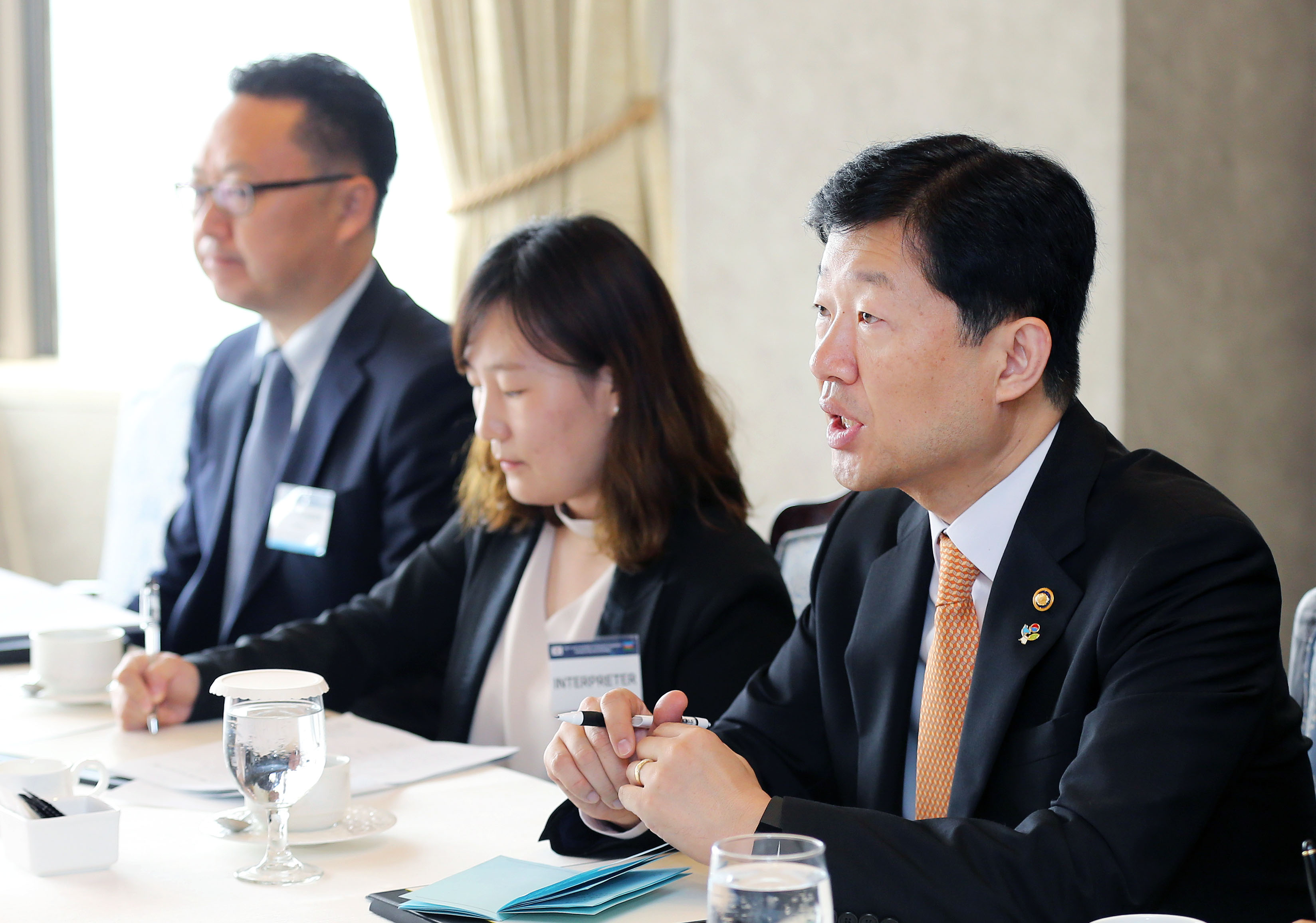 아제르바이잔 통신첨단기술부 차관 면담 2