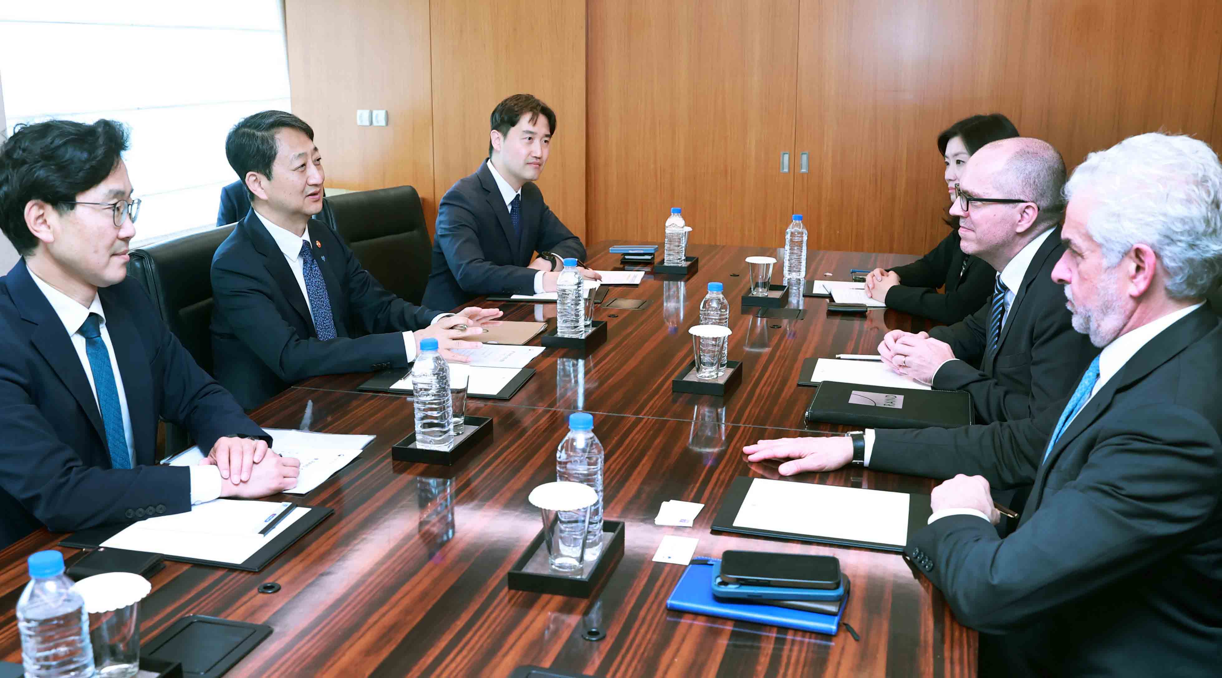 미국 싱크탱크 RAND 연구소 소장 면담 4