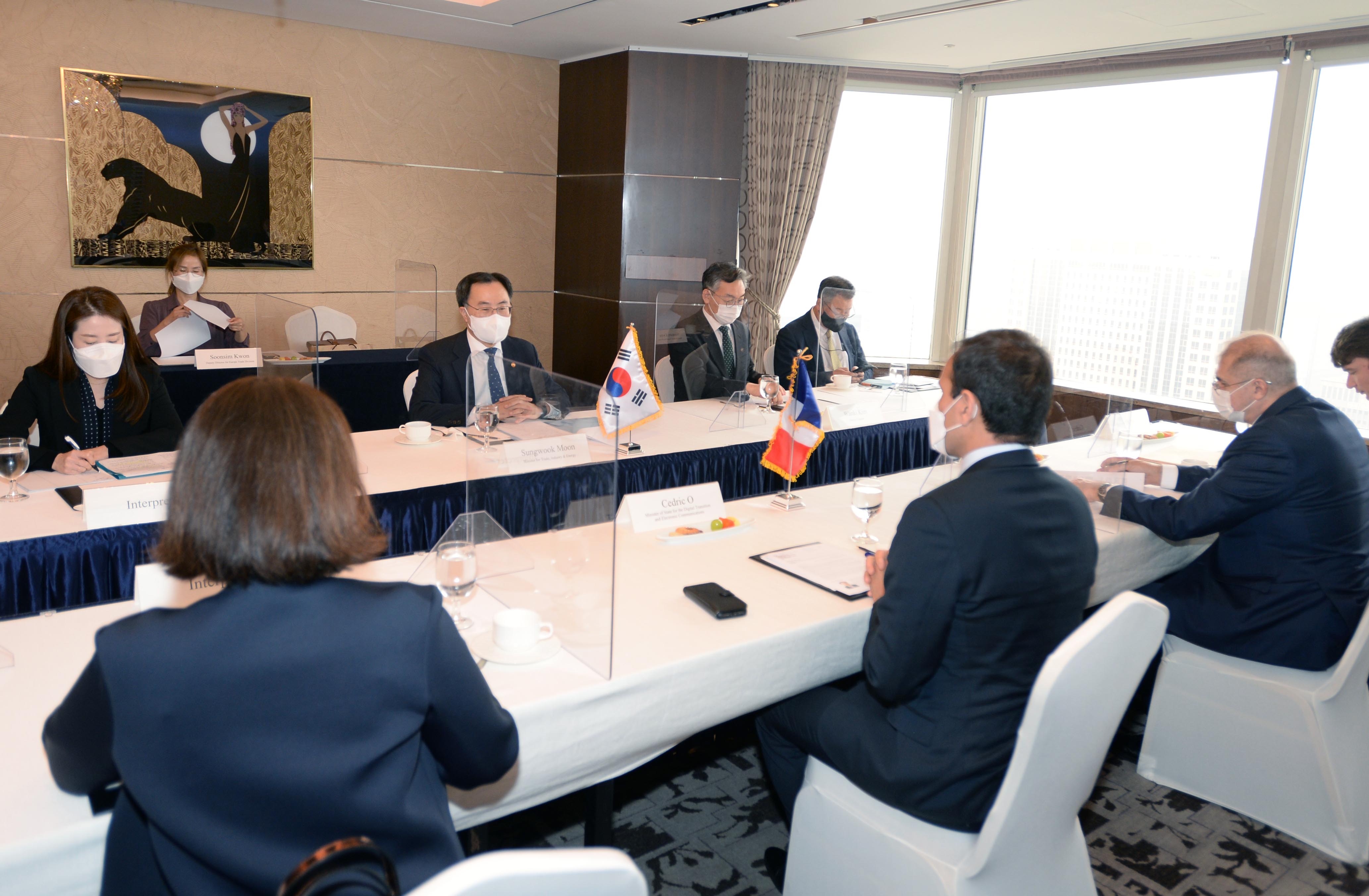 프랑스 디지털 전환 및 전자통신 담당장관 면담 5
