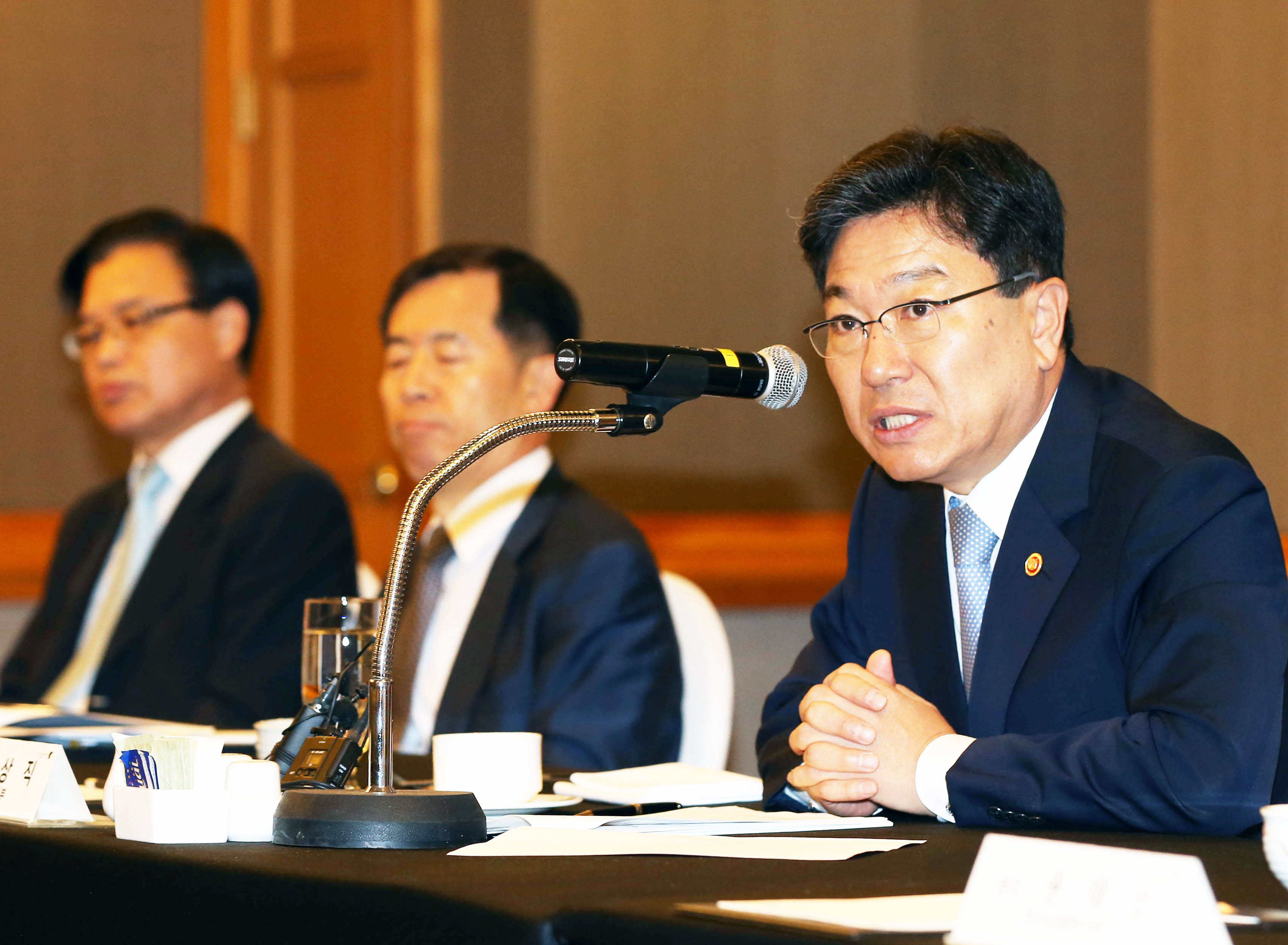 주요 경제연구원장 초청 정책간담회 4