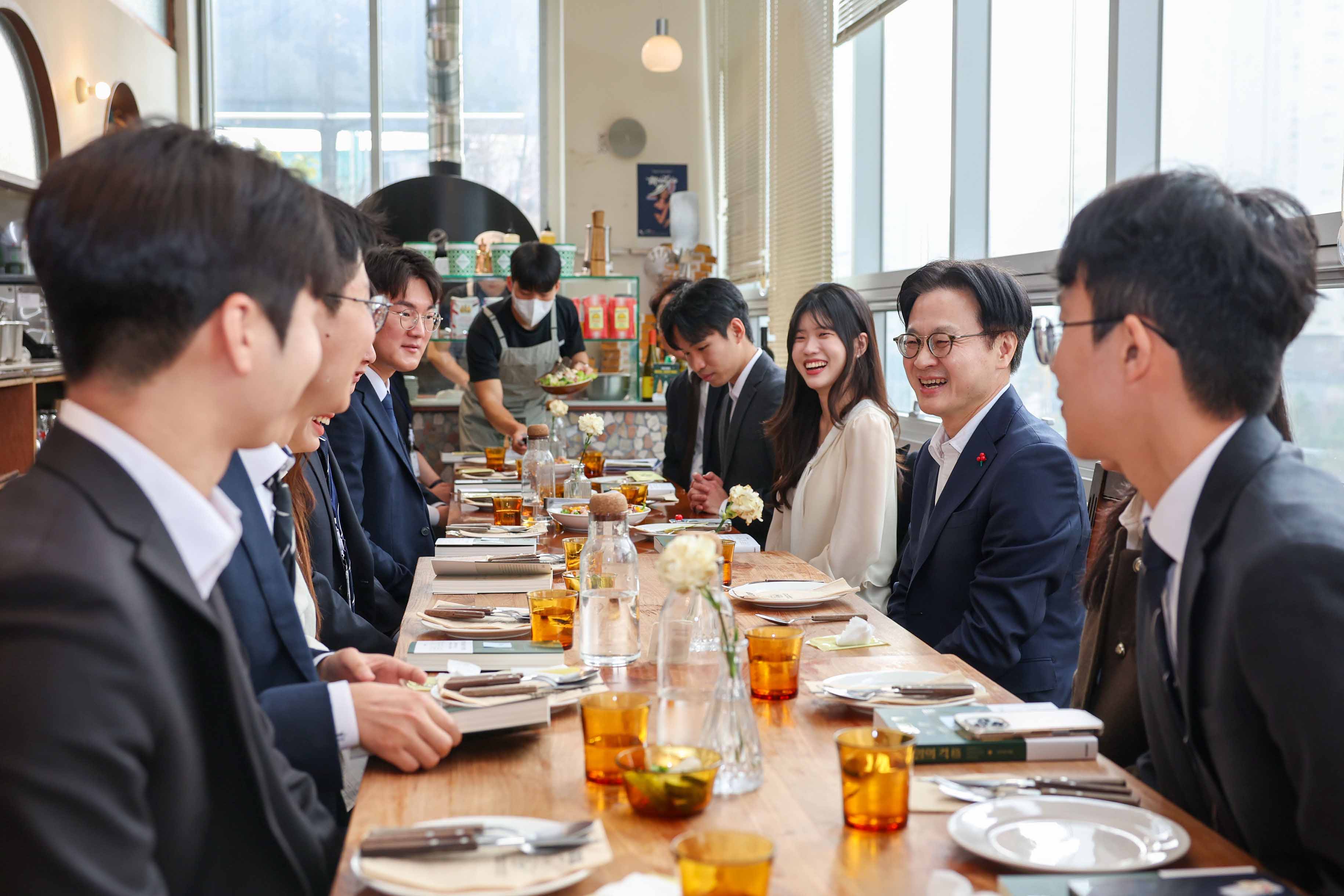신임 사무관 오찬 간담회 개최 2