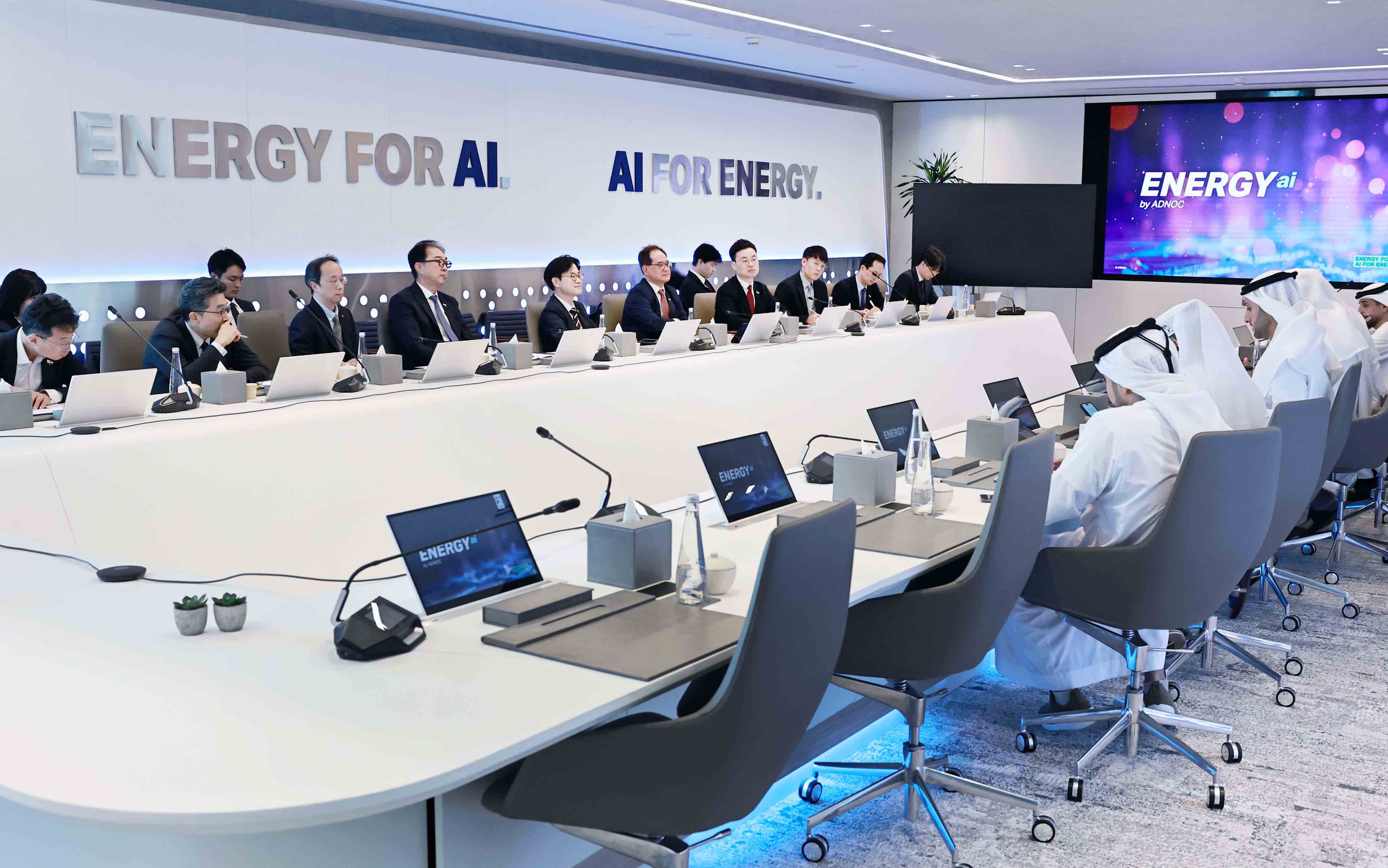UAE 아부다비 국영석유회사(ADNOC) 상류 부분 CEO 면담 5