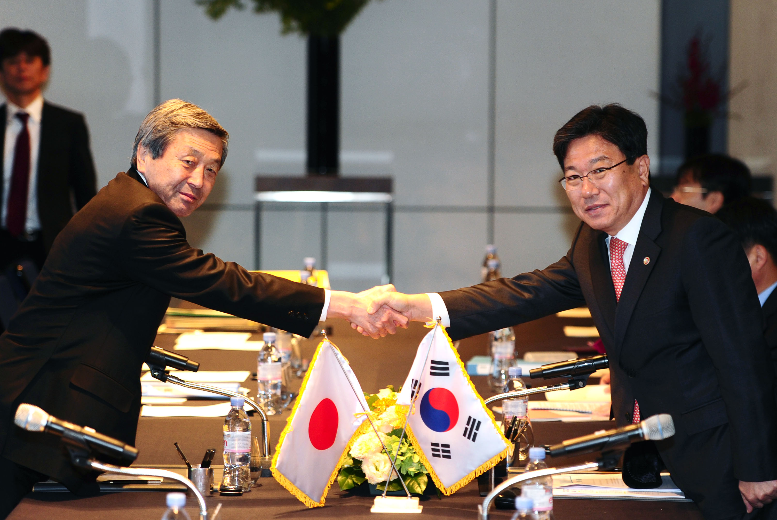 한일 통상장관 회담 1