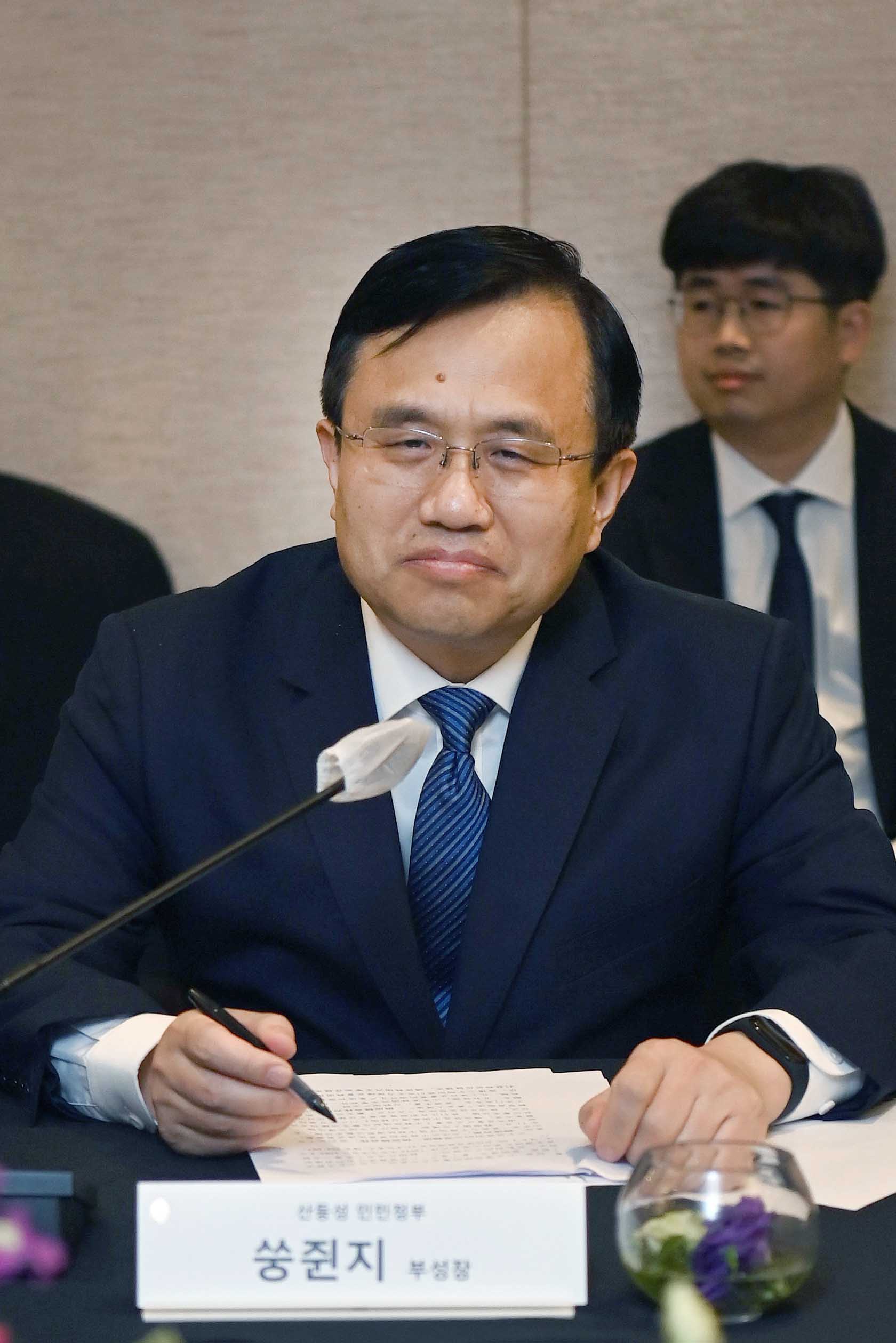 중국 산둥성 부성장 면담 5
