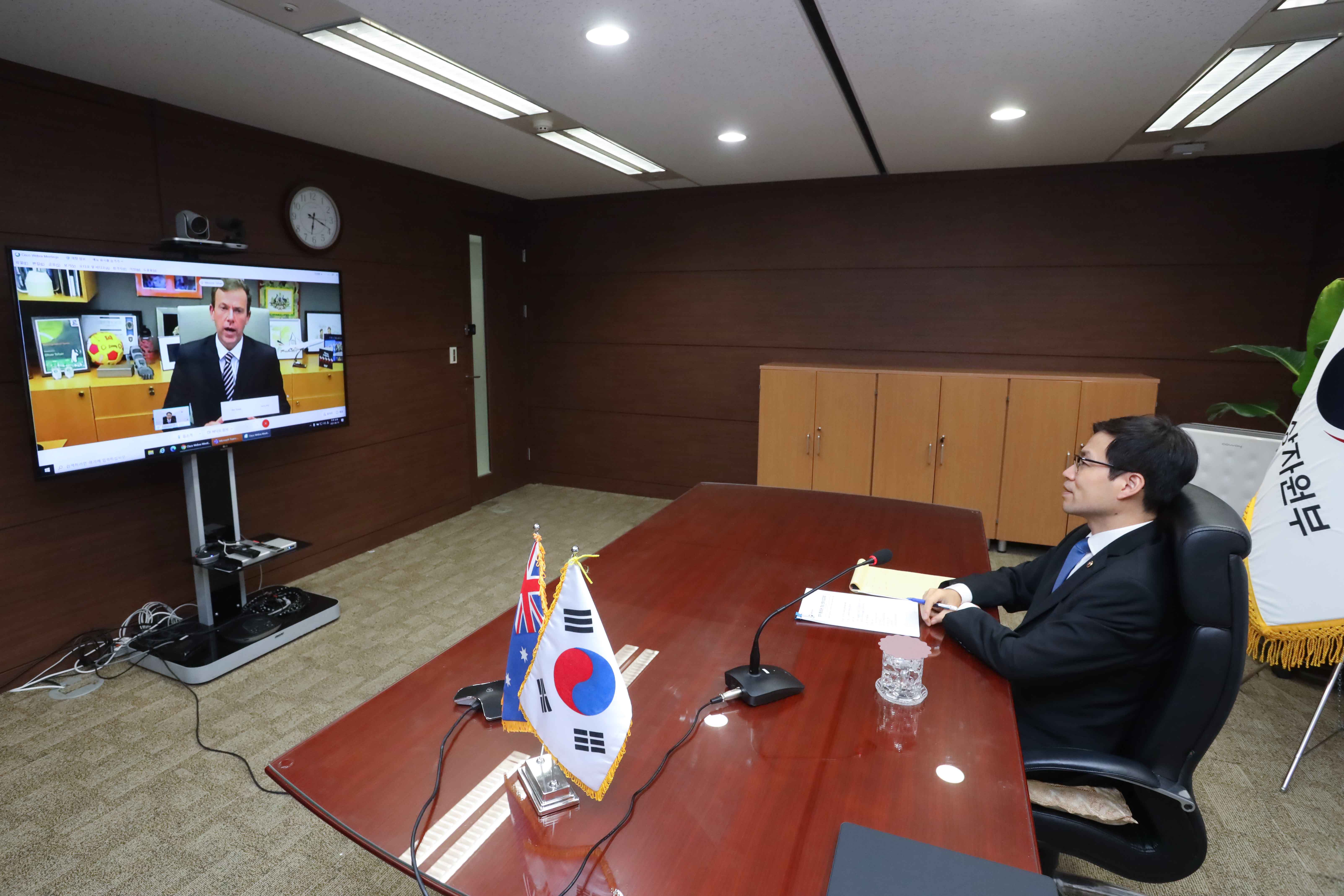 호주 통상장관 화상면담 5