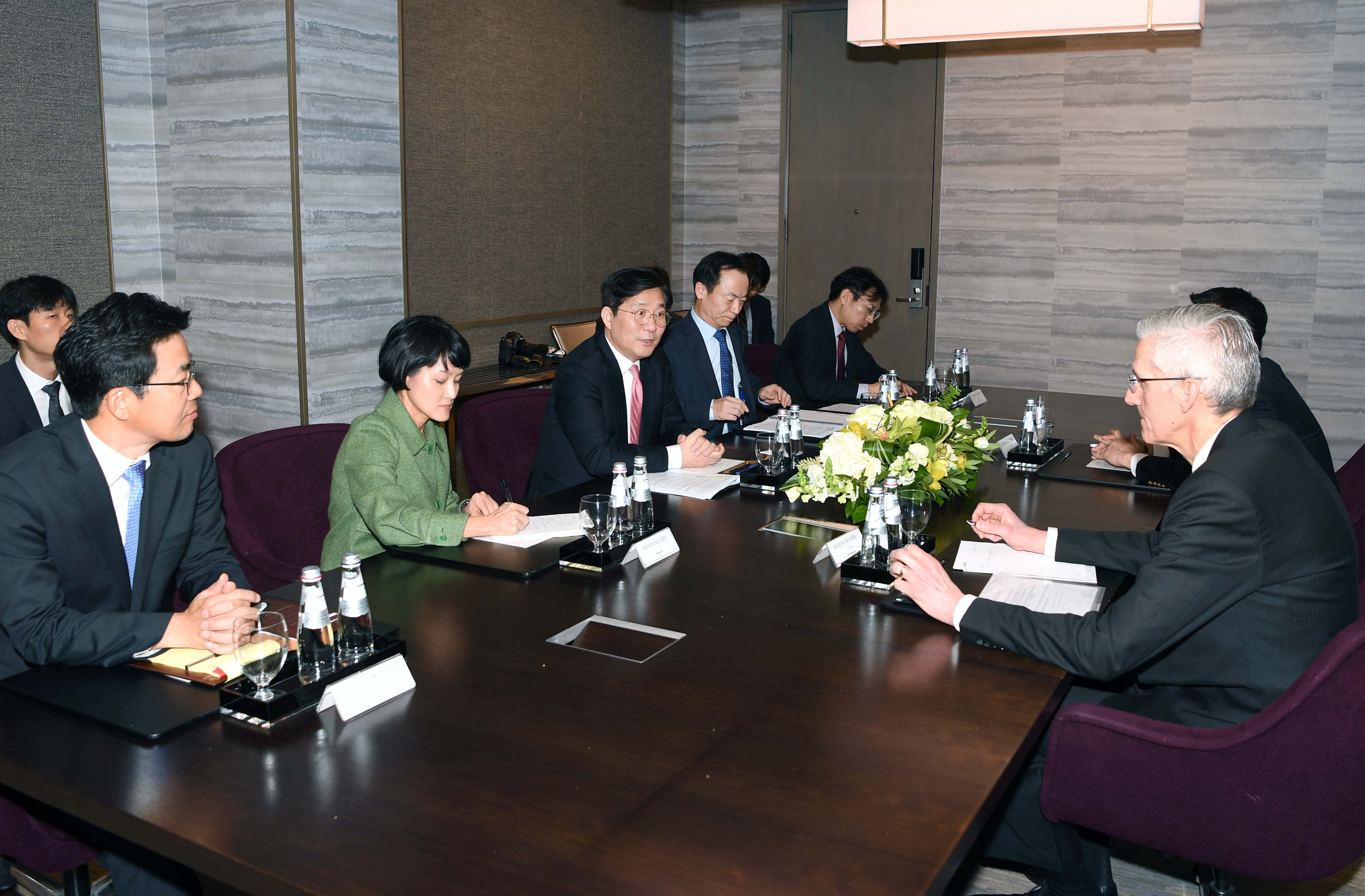에어프로덕츠社 부사장 면담 4