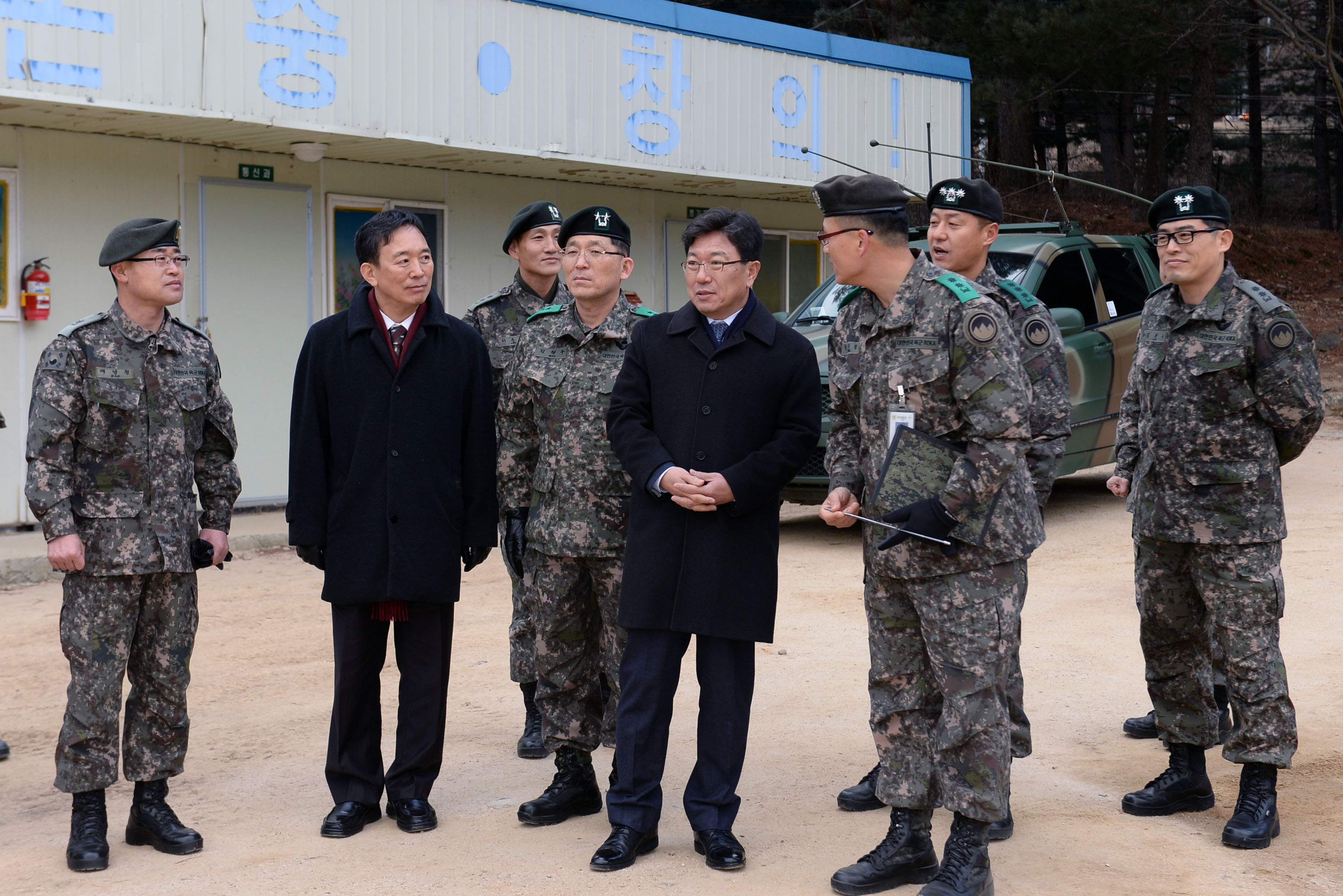 국군장병 위문 전방부대 시찰 4