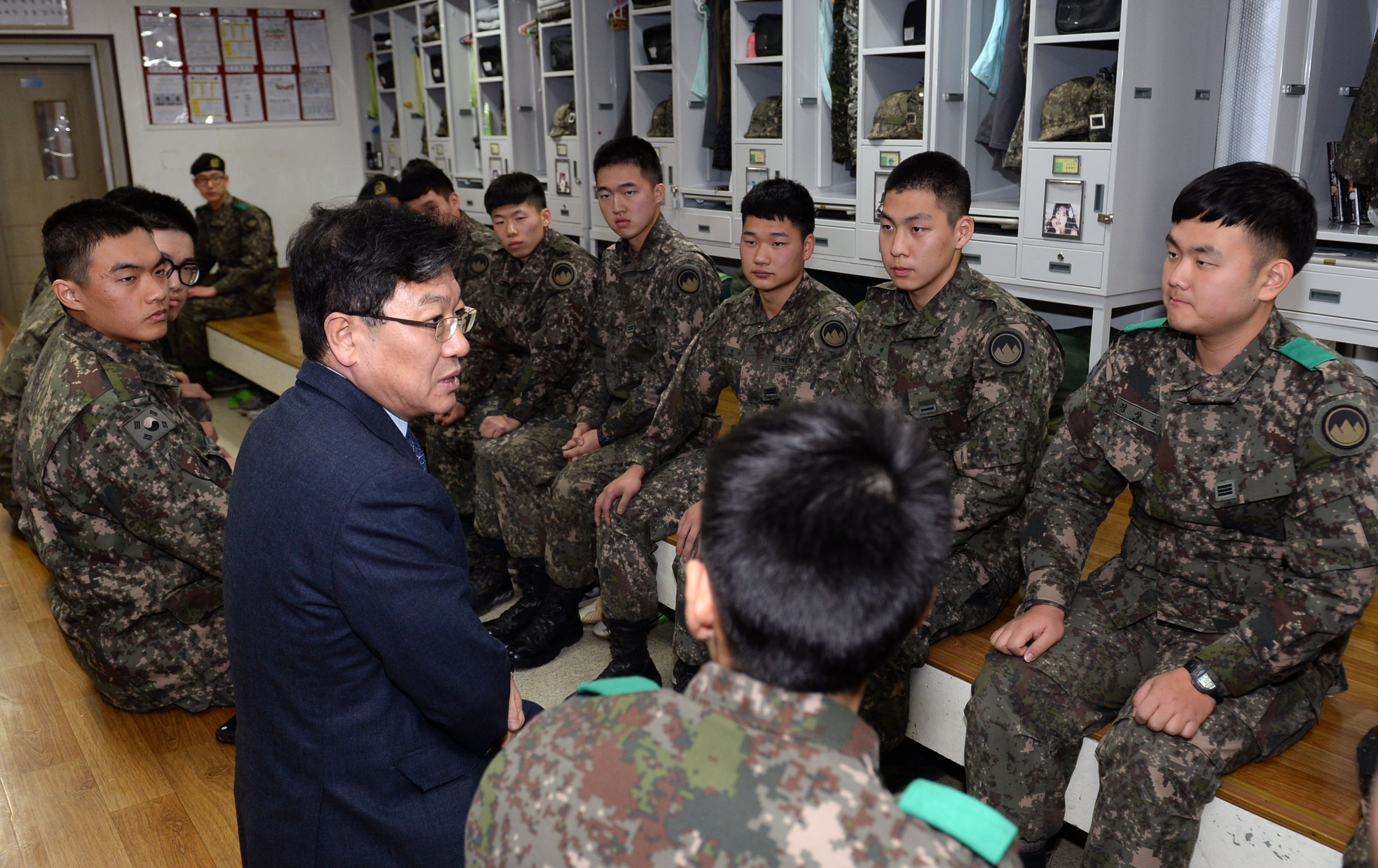 국군장병 위문 전방부대 시찰 5