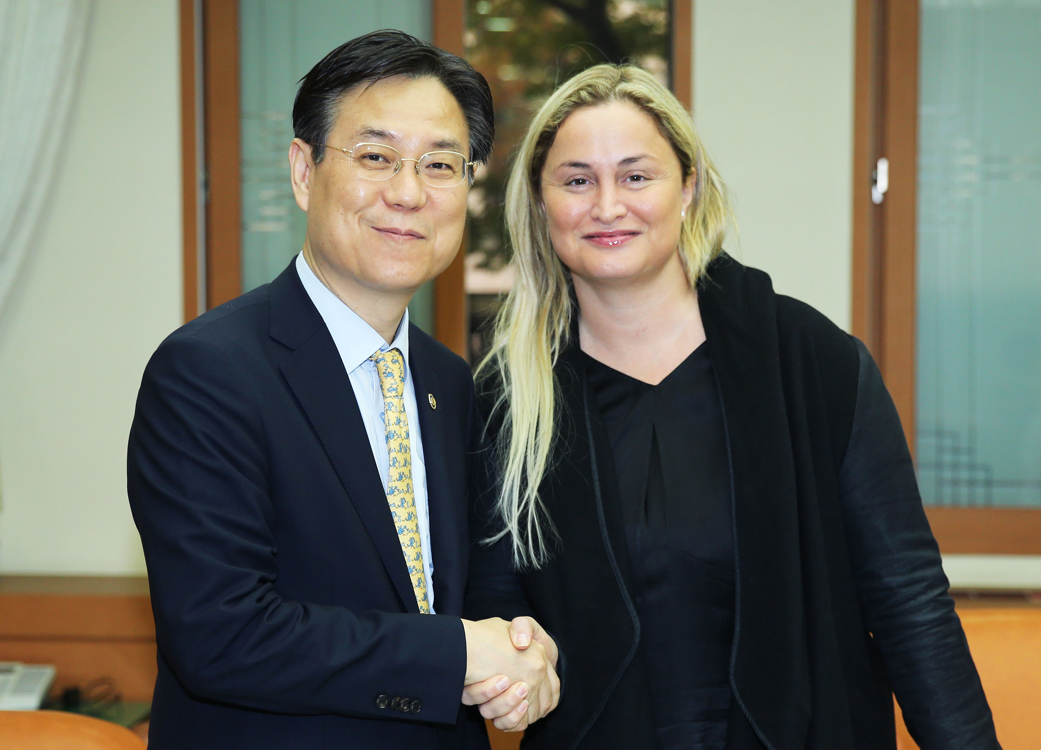 노르웨이 통상산업수산부 차관 면담 1