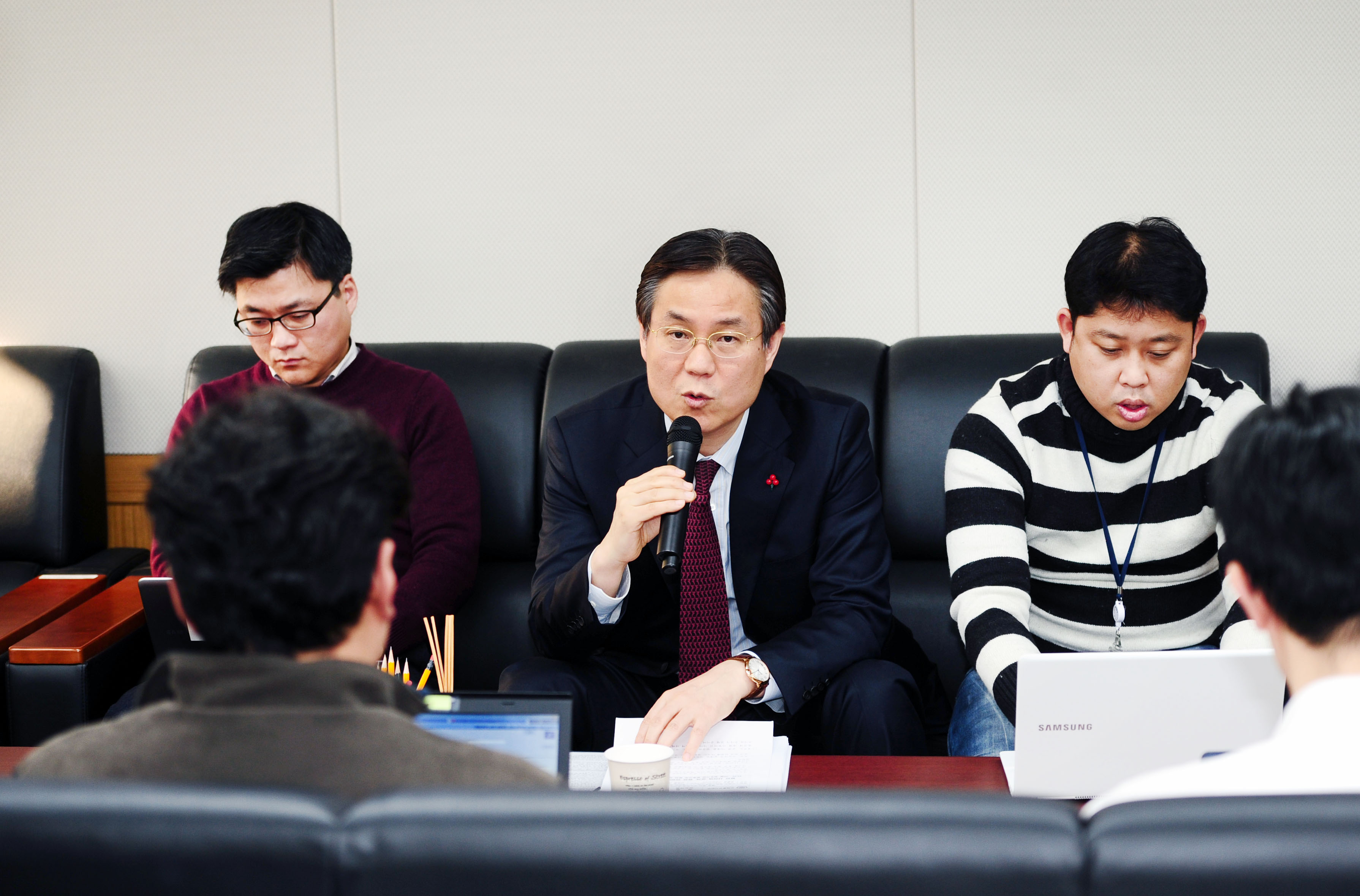 산업부 업무 주요현안 관련 브리핑 4