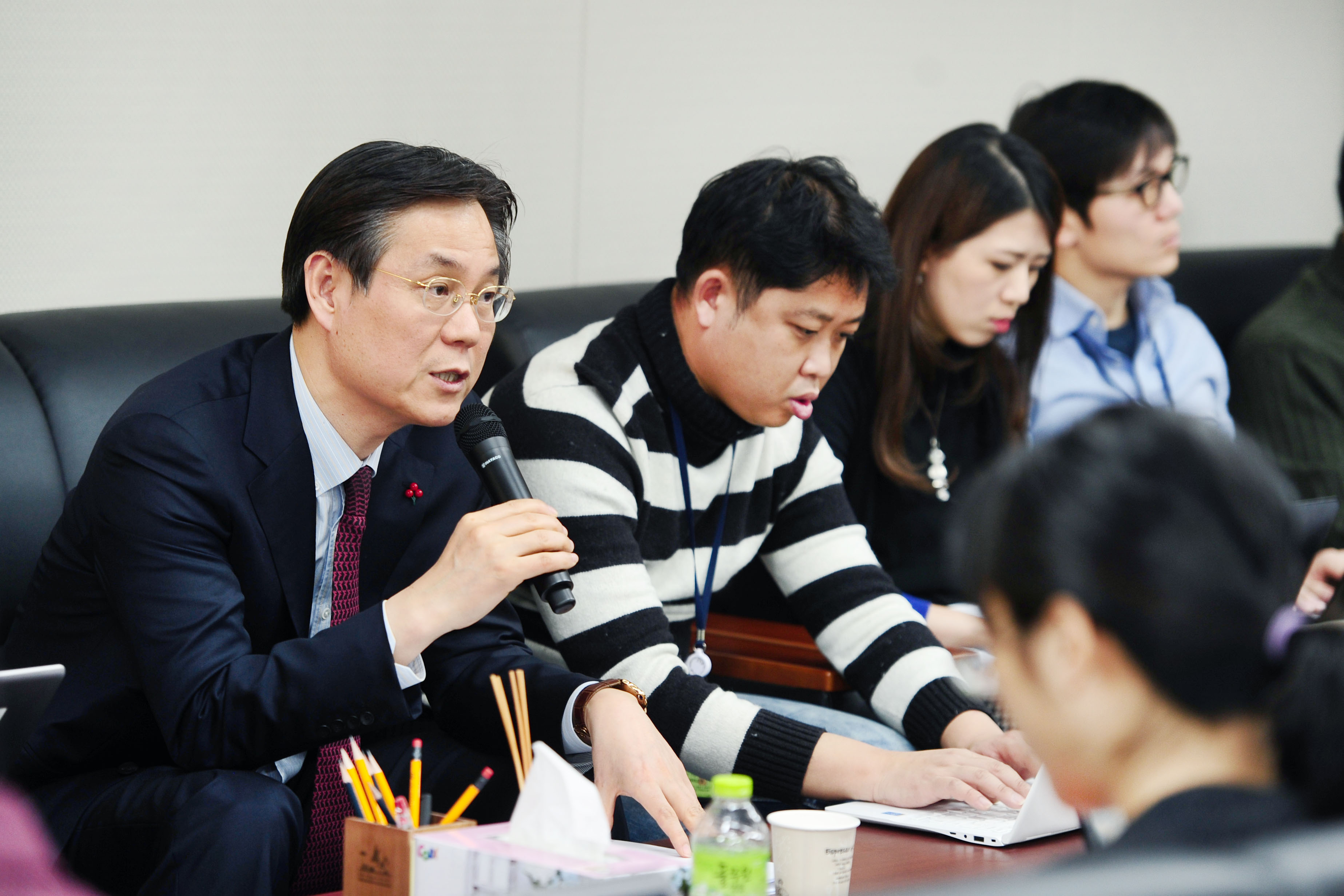 산업부 업무 주요현안 관련 브리핑 1