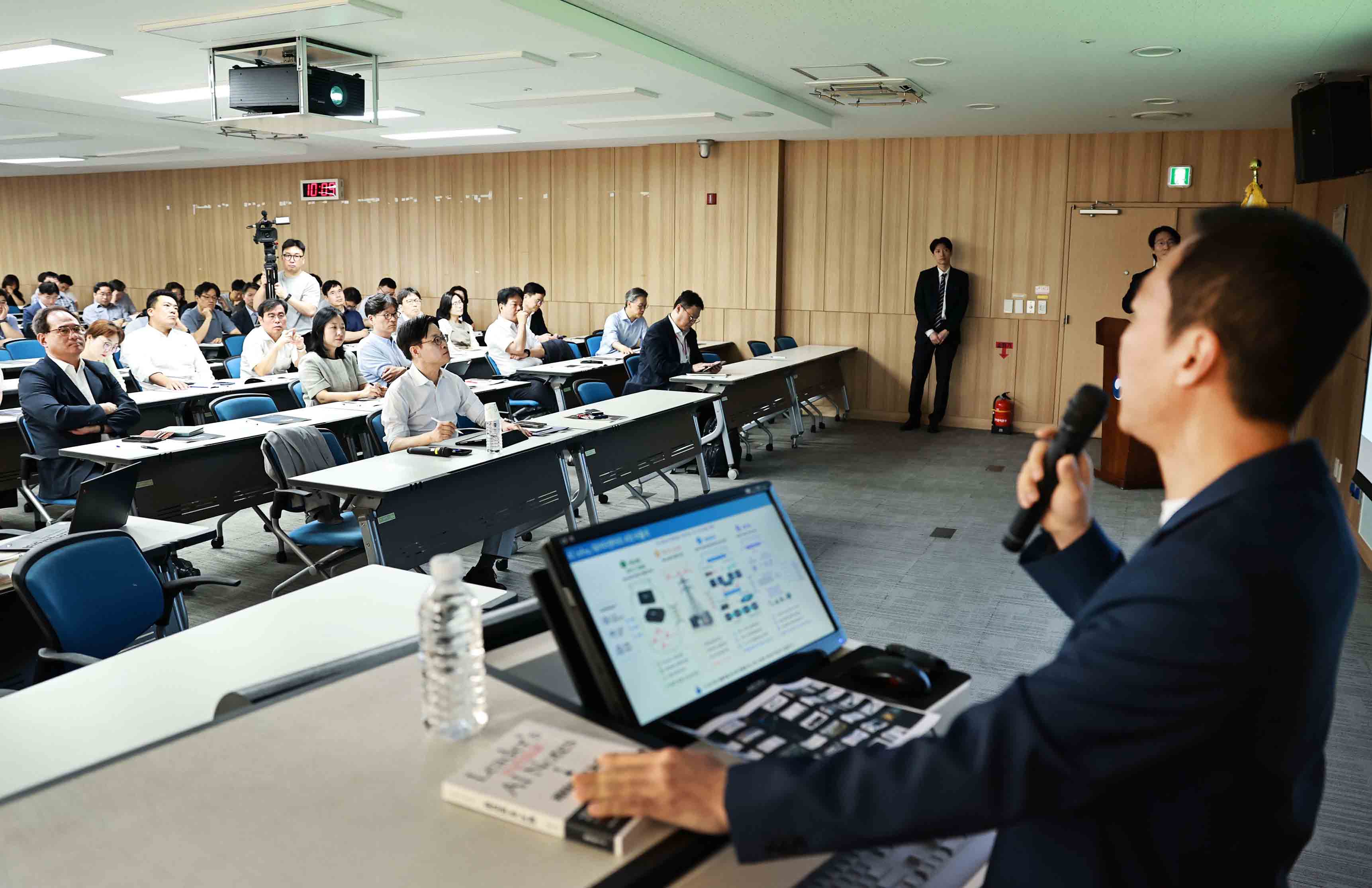 산업통상부 간부 AX교육 개최 4