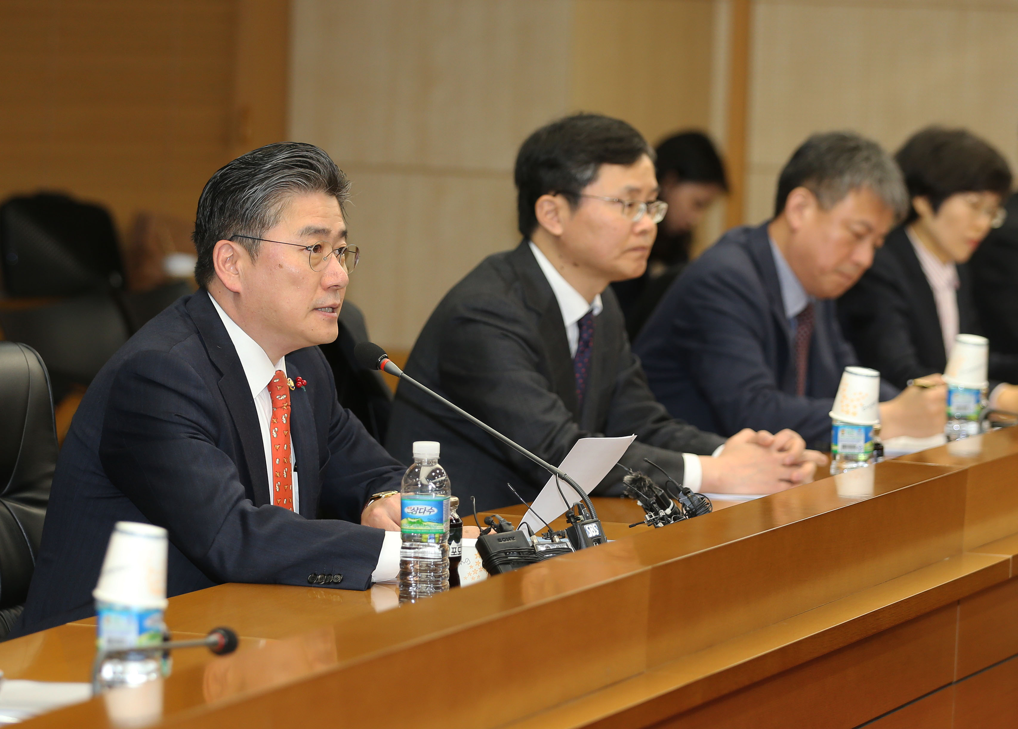 이란의 이라크 미군기지 공격 관련한 석유·가스 수급 긴급 상황 점검회의 1