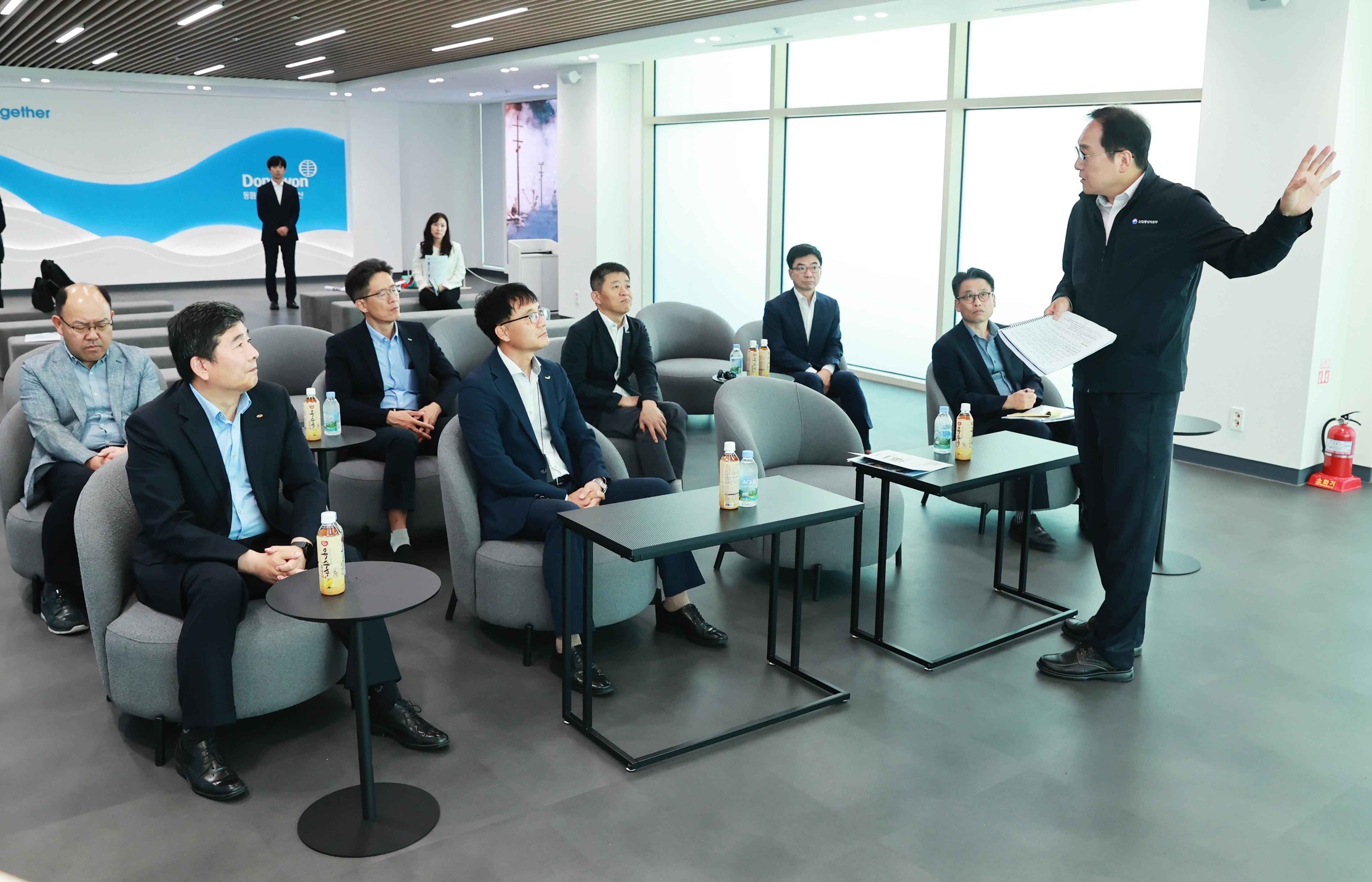 수출입 물류의 전초기지인 부산신항 현장방문 5