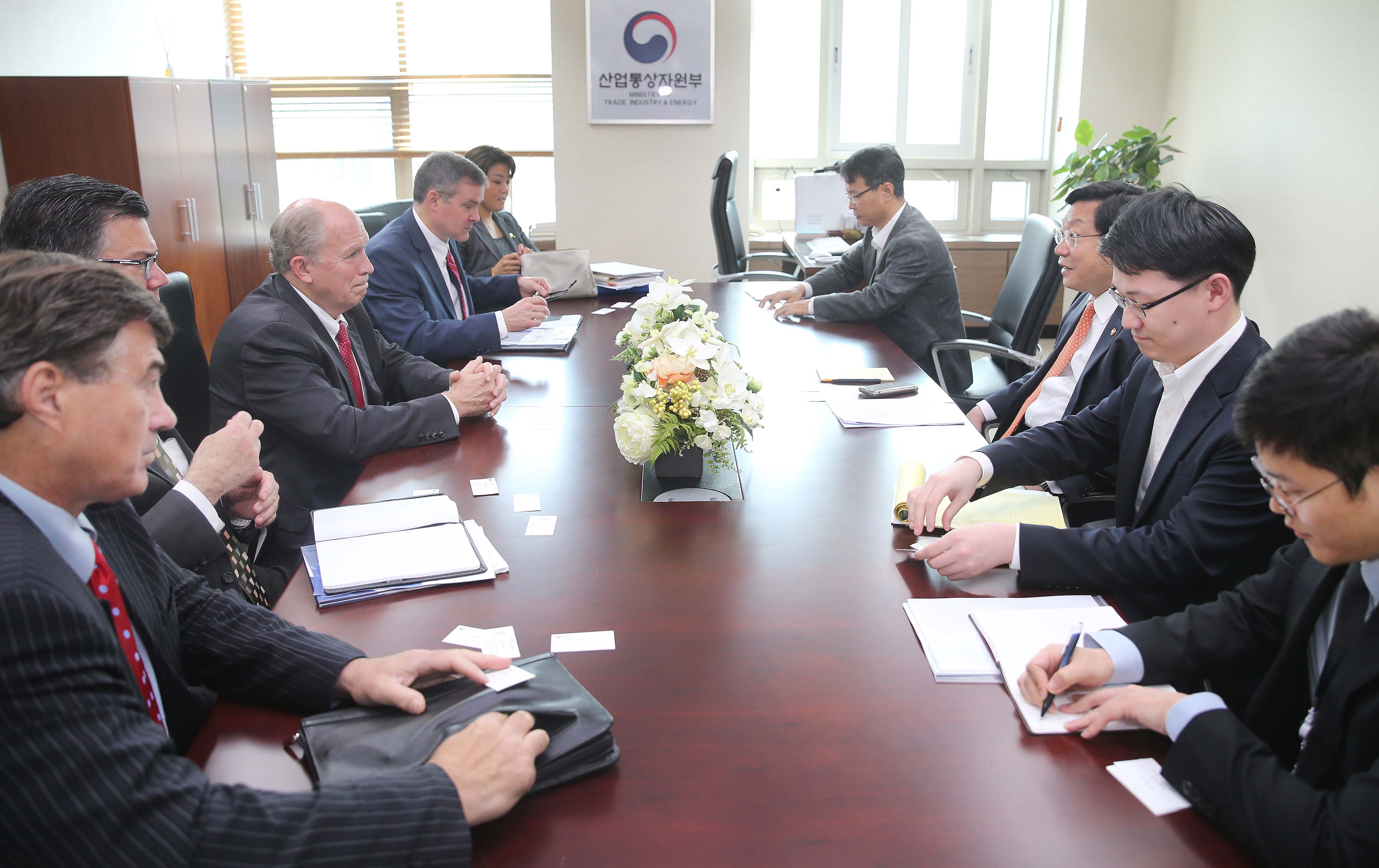 알래스카 주지사 면담 3