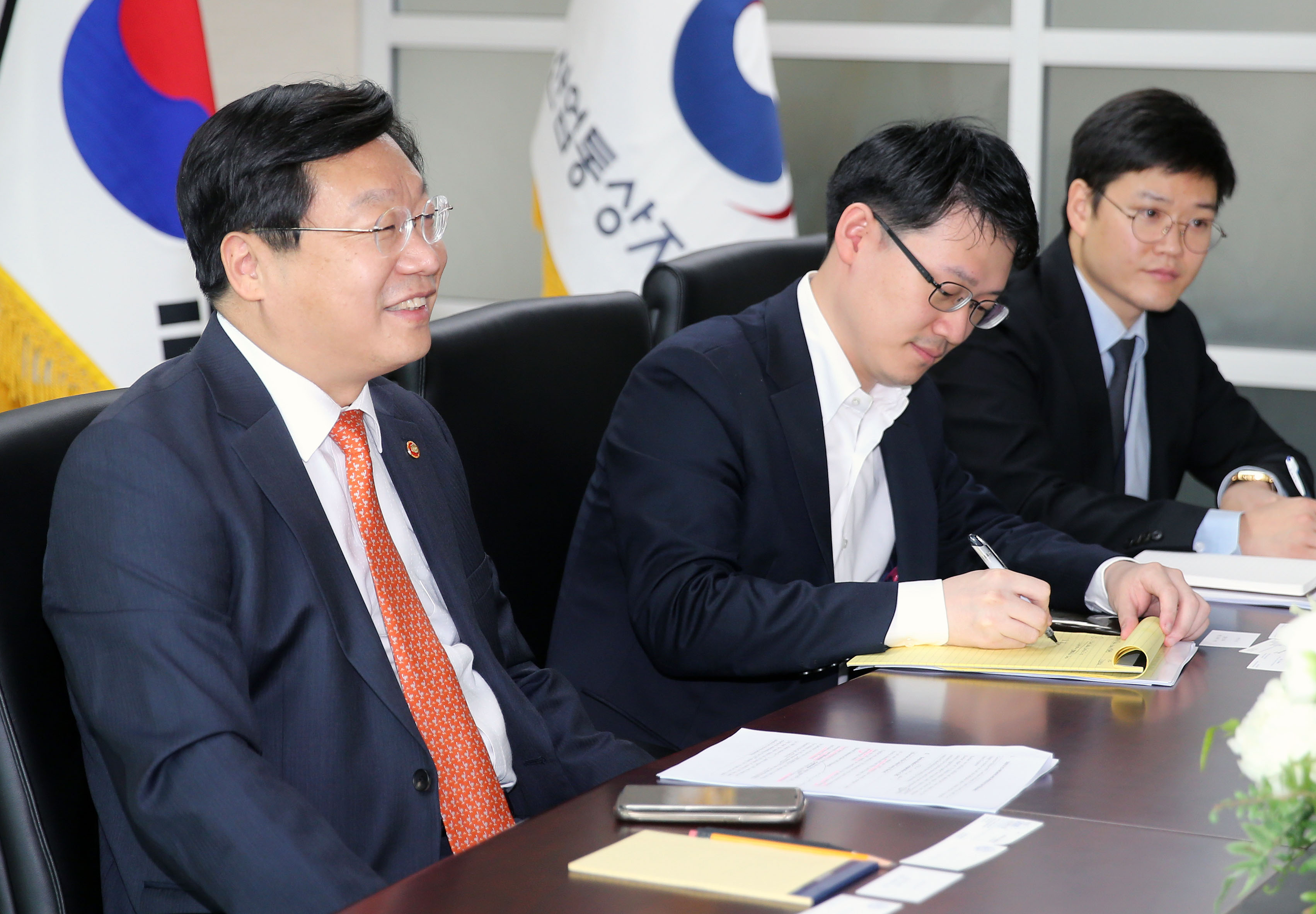 알래스카 주지사 면담 2