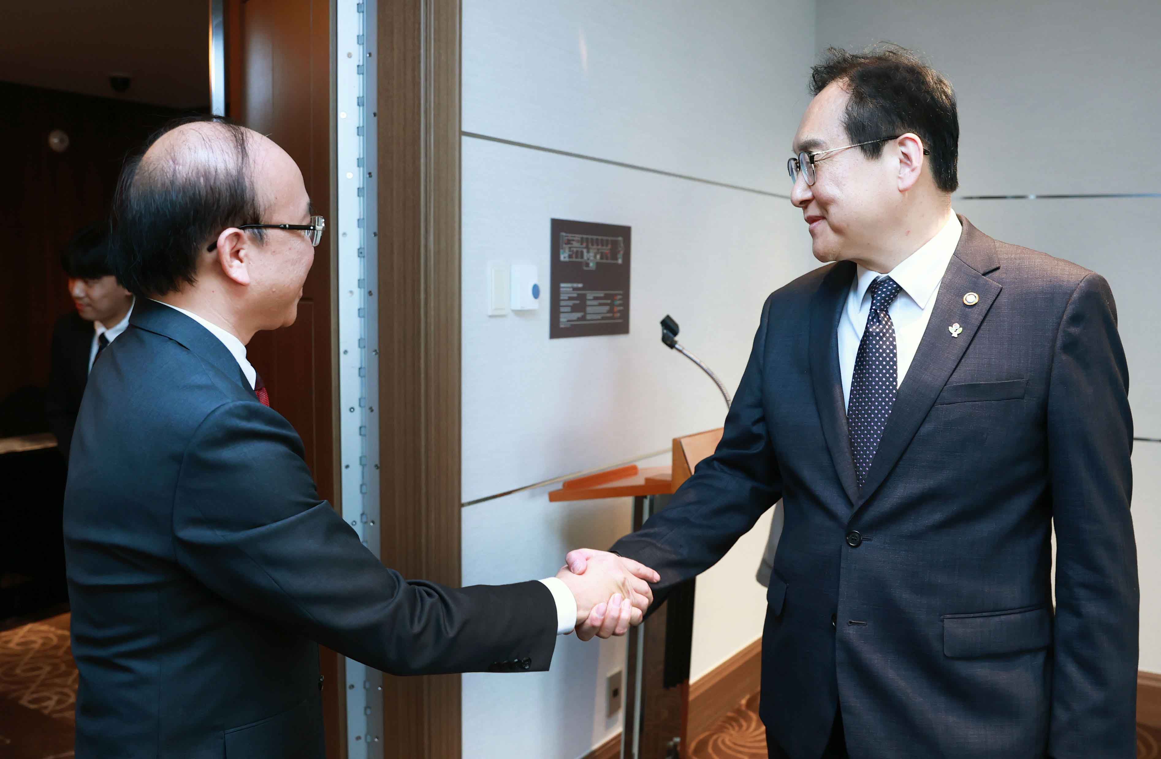 베트남 사회과학원 원장 면담 5