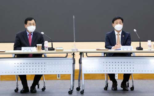 원전소재 지자체 행정협의회와 소통 간담회 1