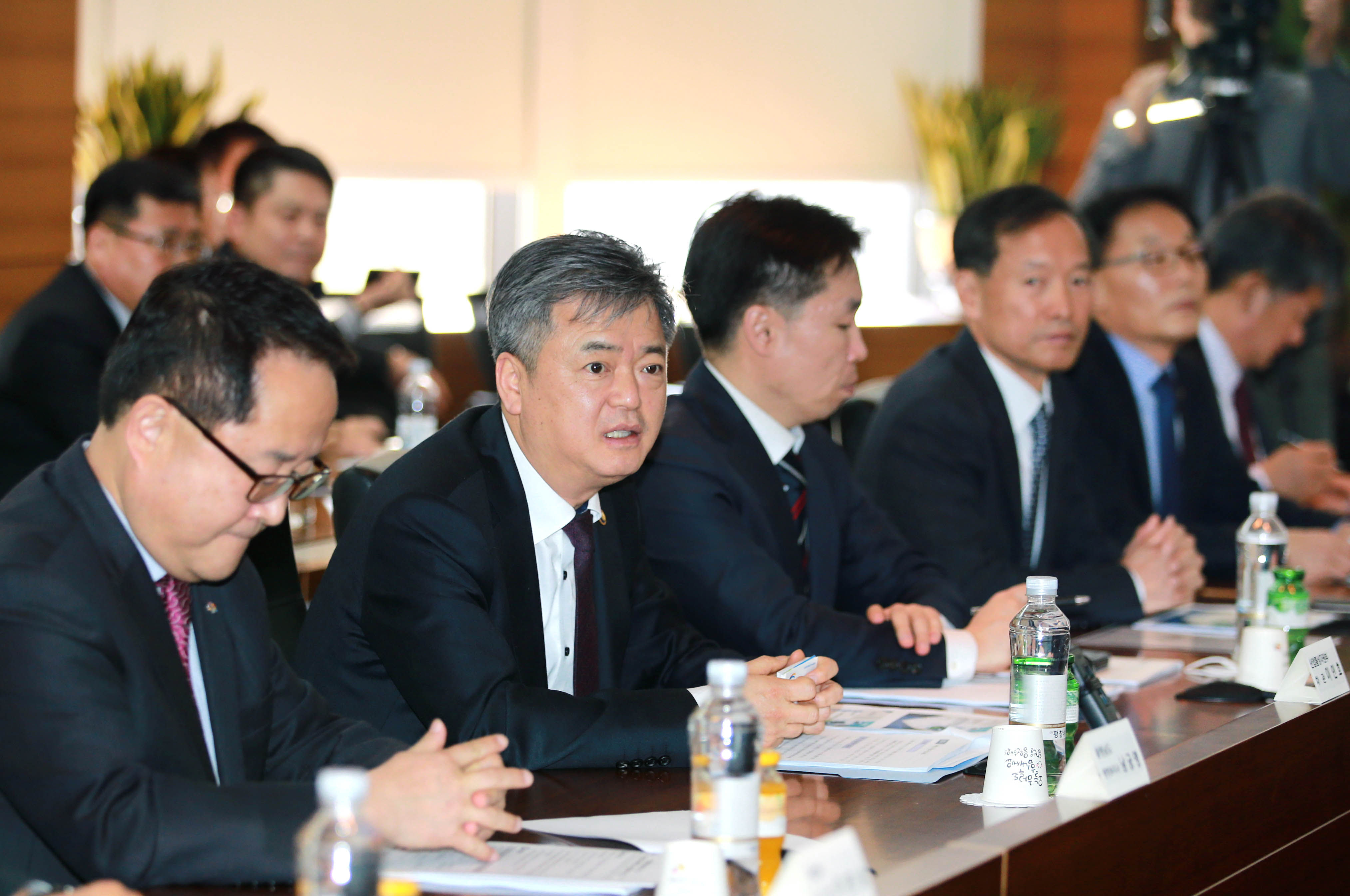 화학산업 발전 간담회 1