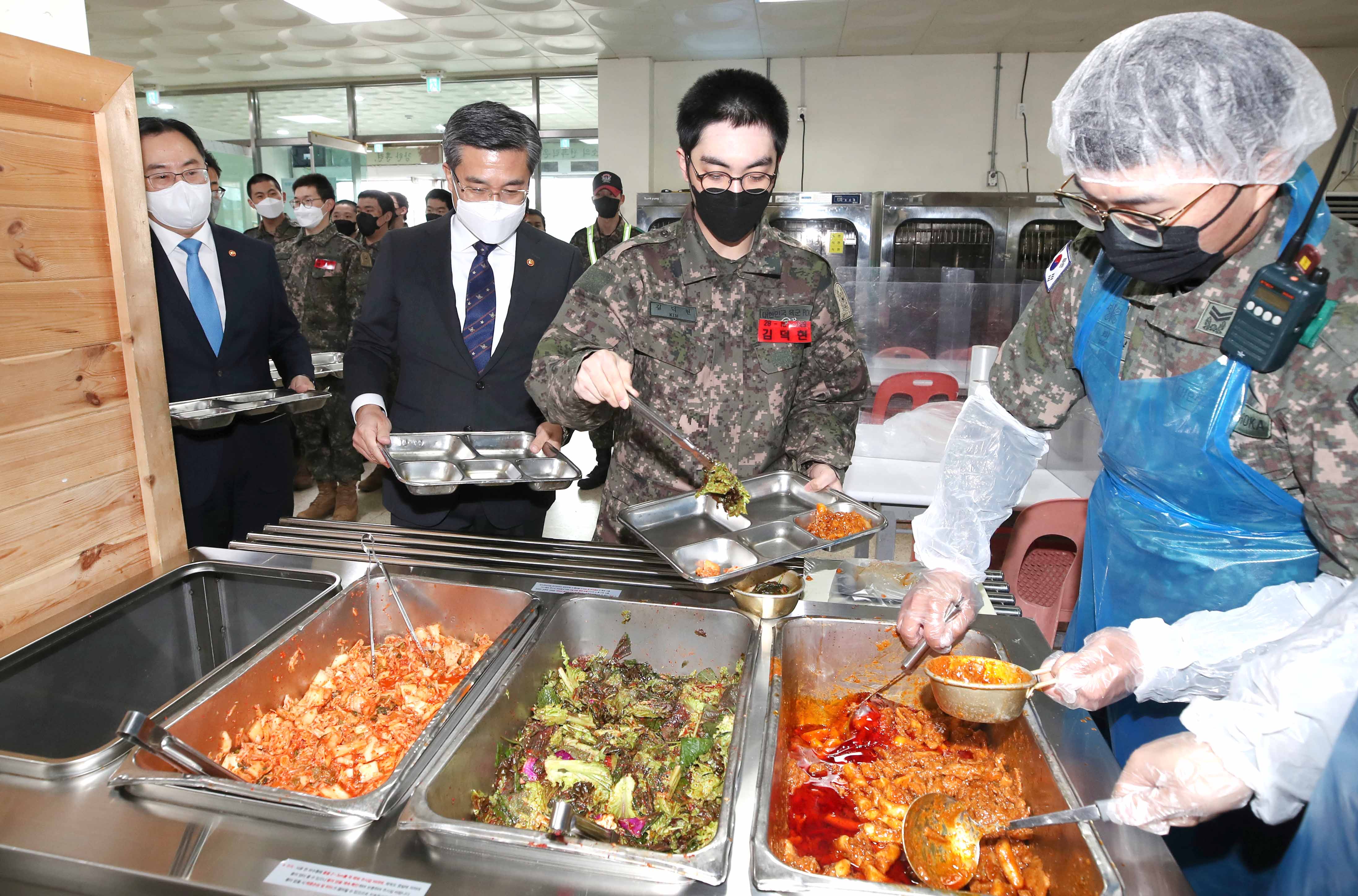 육군훈련소 28연대 조리로봇 시범보급 현장방문 4