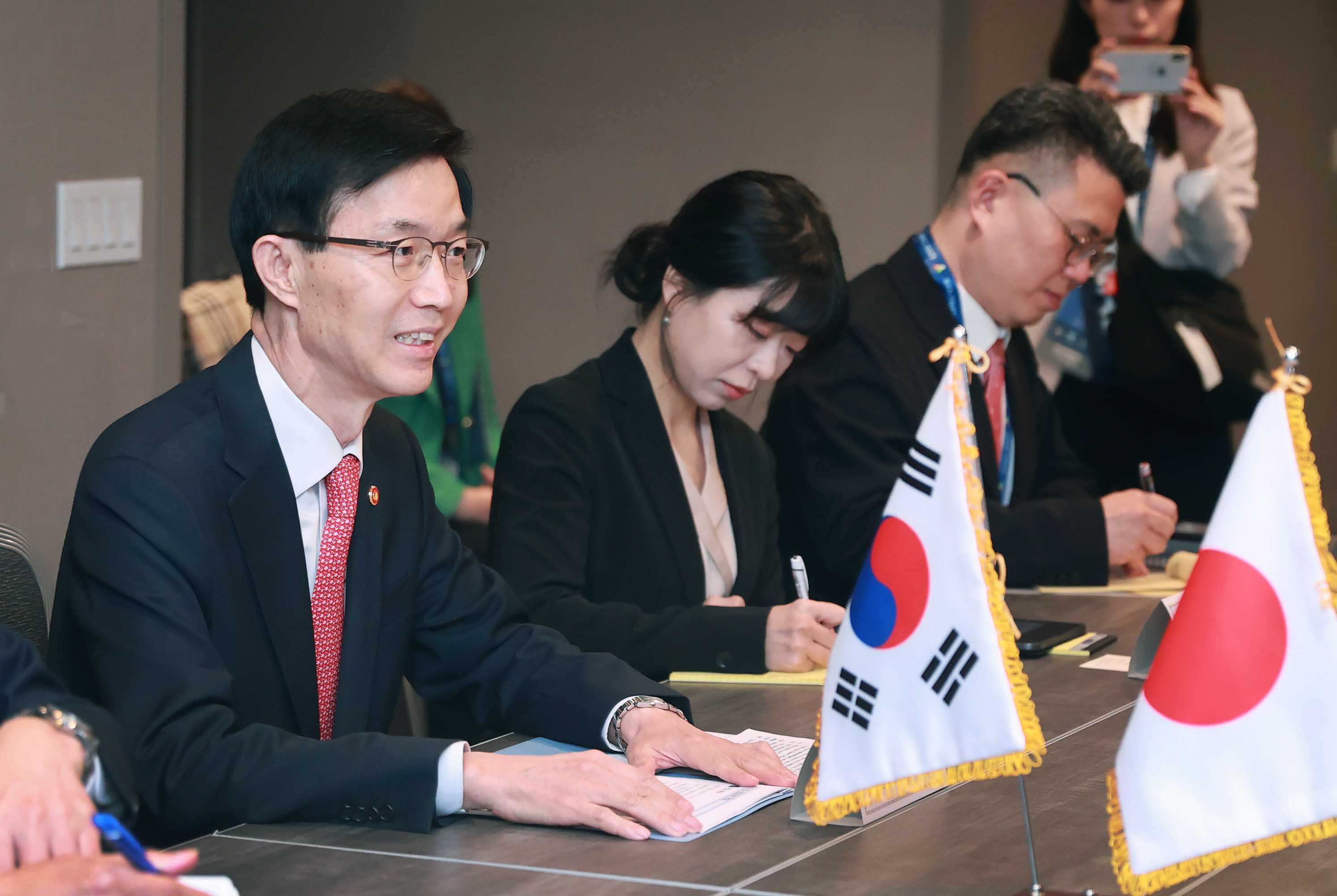 일본 경제산업대신 면담 2