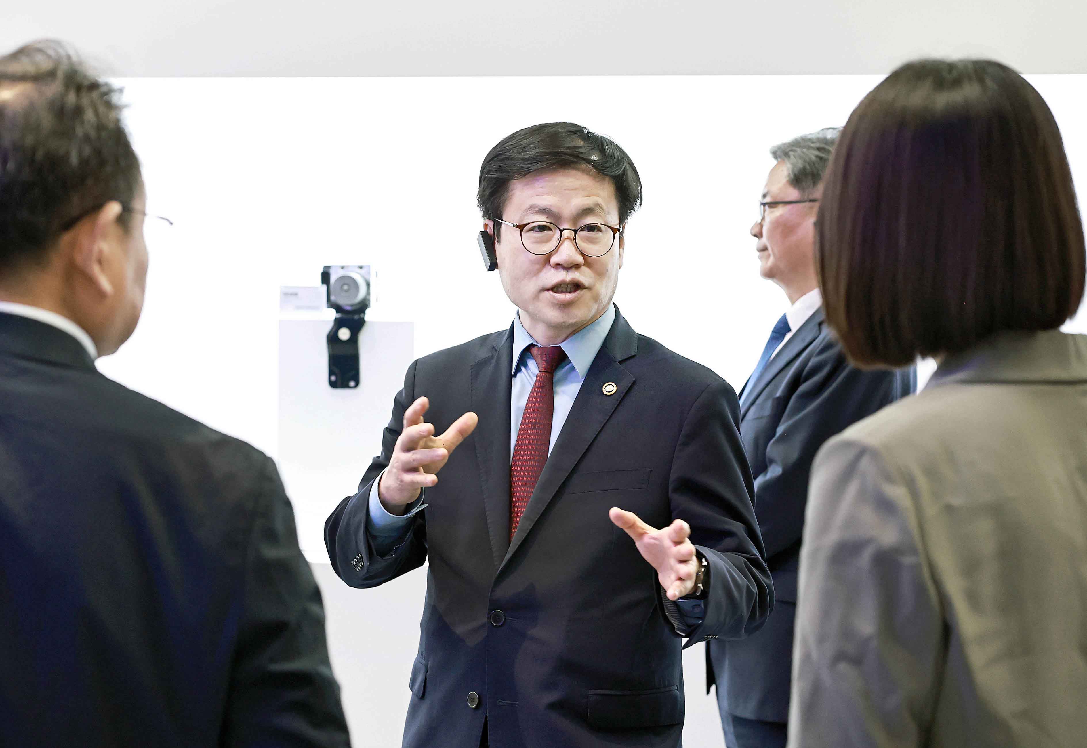 중국 옌청 한중 산업단지 전시장 방문 4