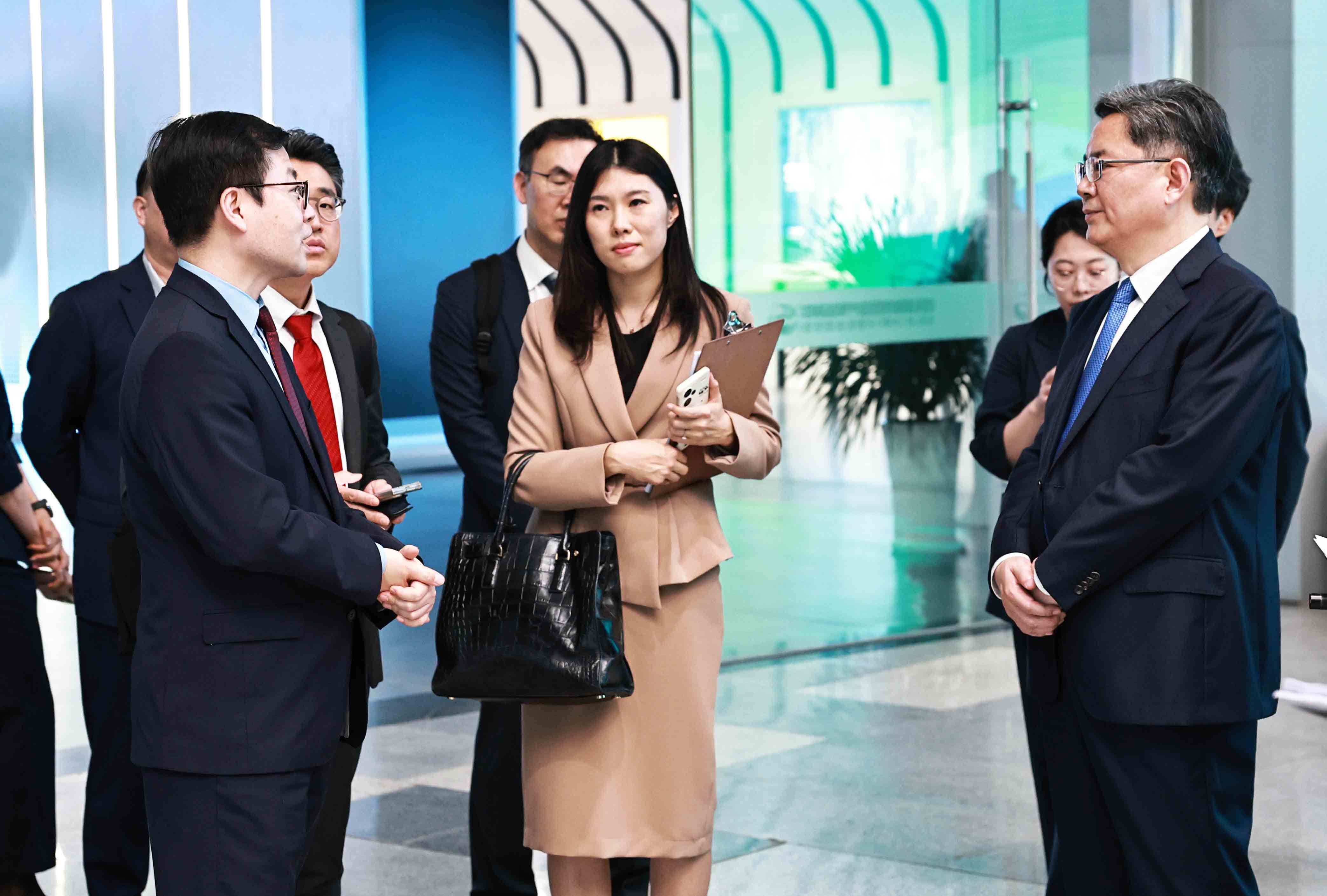 중국 옌청 한중 산업단지 전시장 방문 3