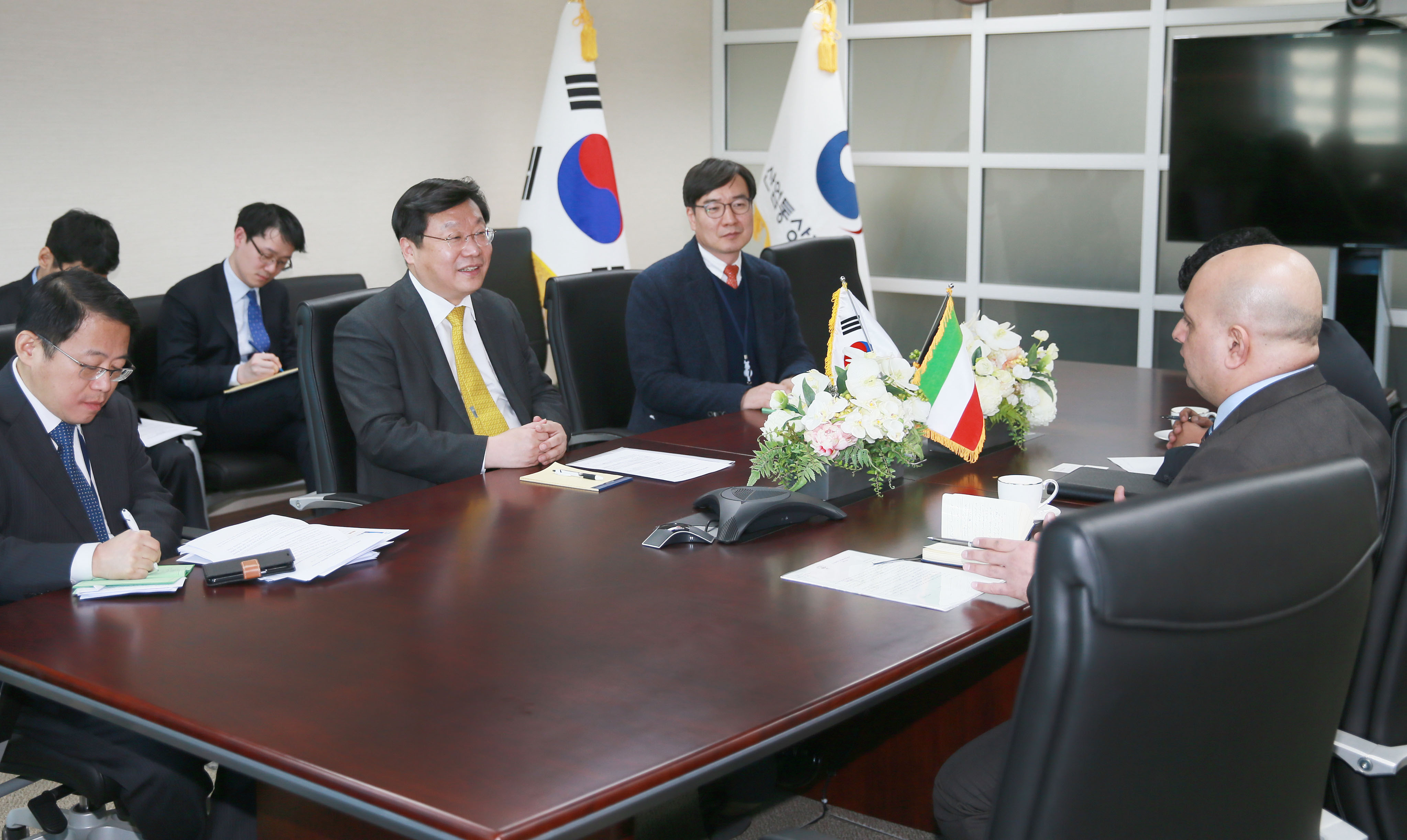신임 주한 쿠웨이트 대사 예방 2
