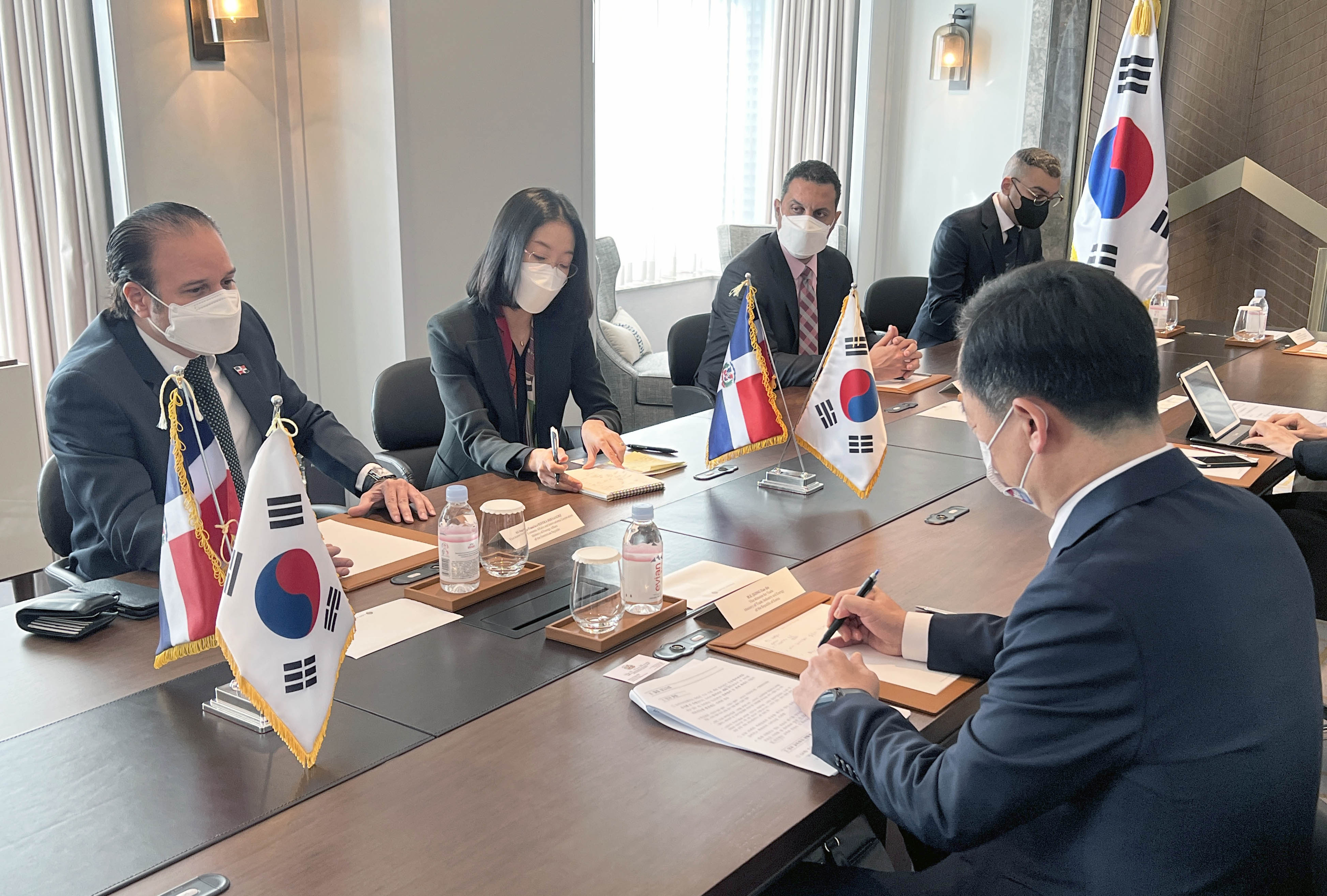 도미니카공화국 외교부 경제차관 면담 4