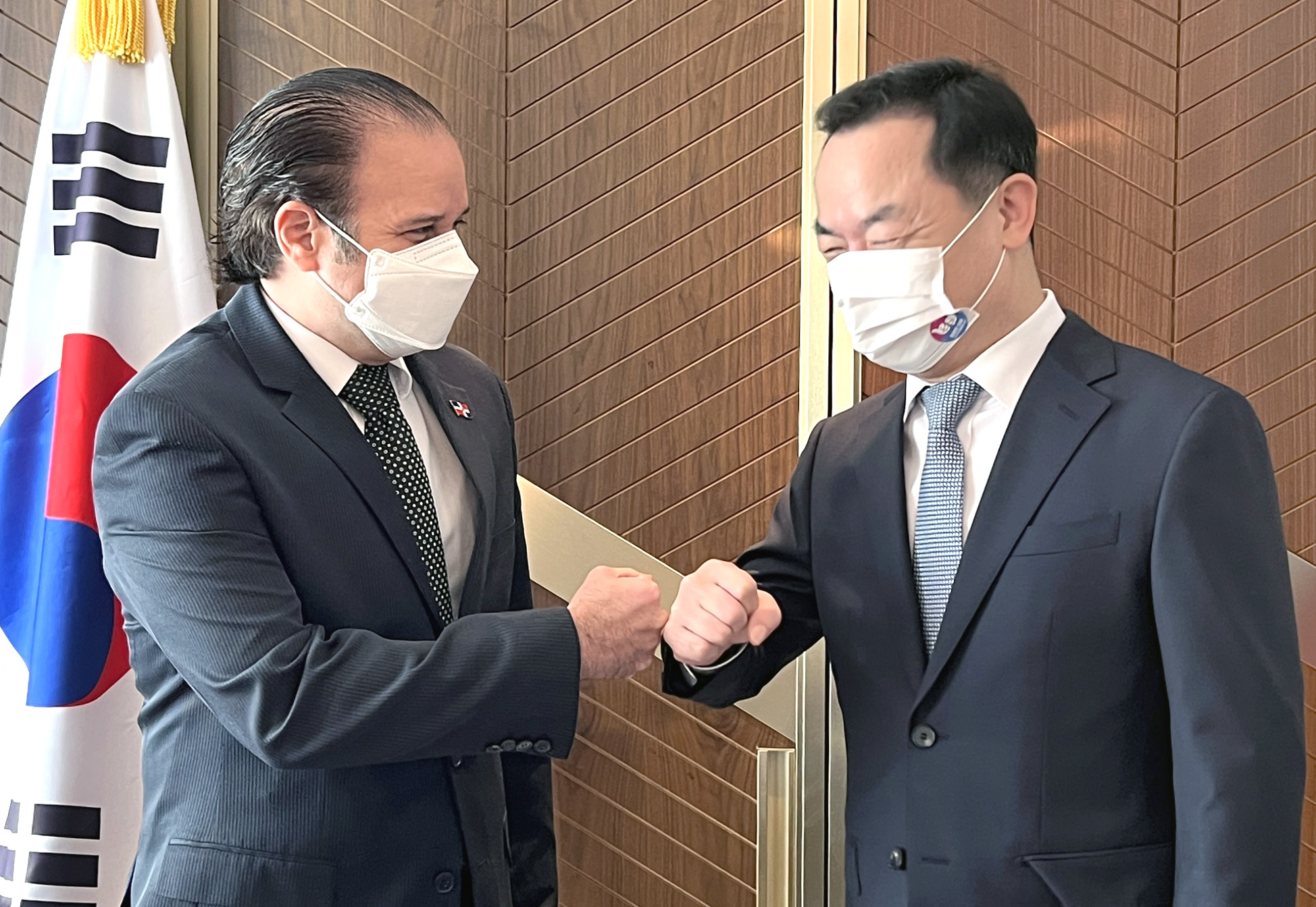 도미니카공화국 외교부 경제차관 면담 6