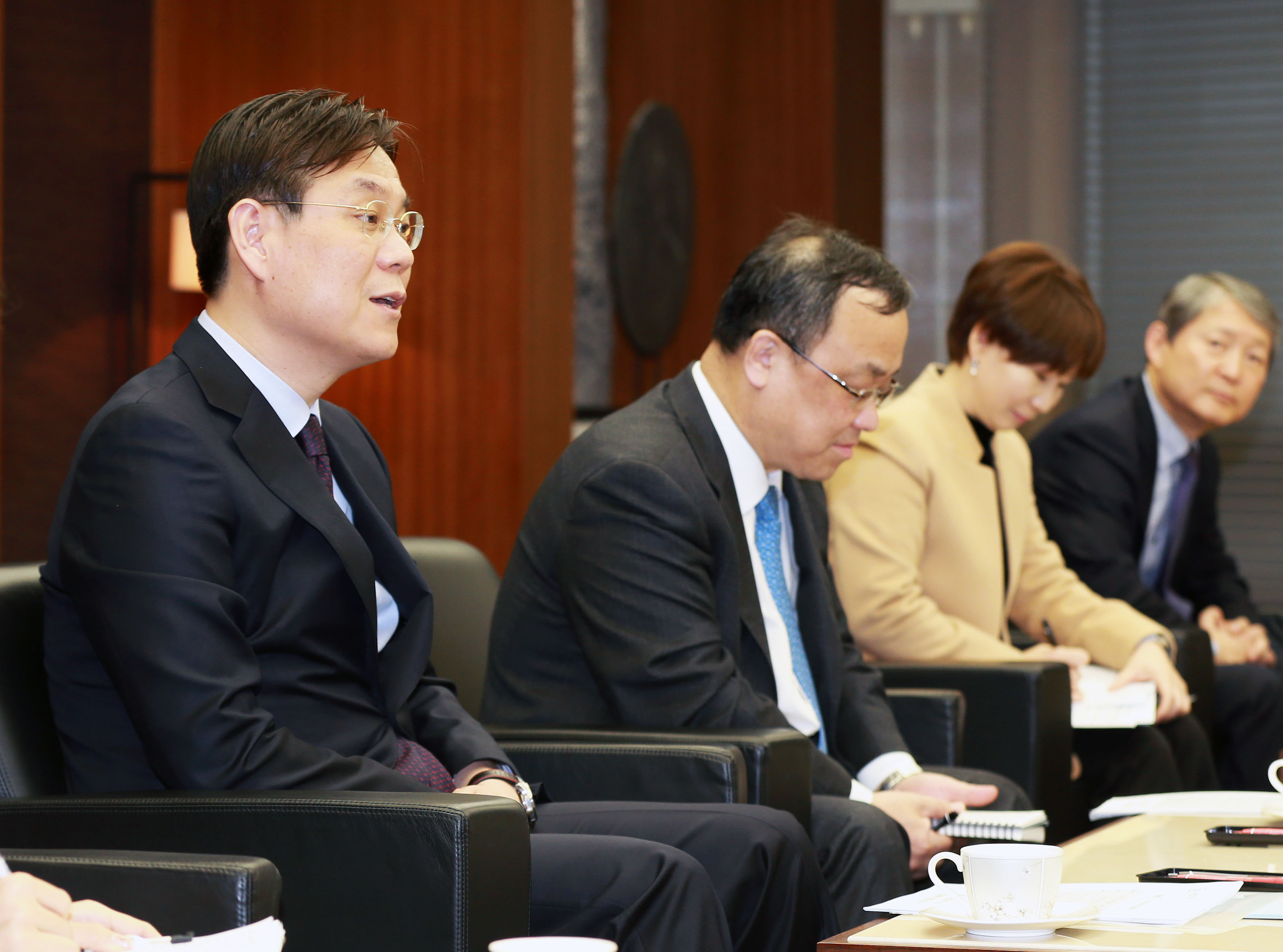 왕천 중국 무석시 시장 예방 1