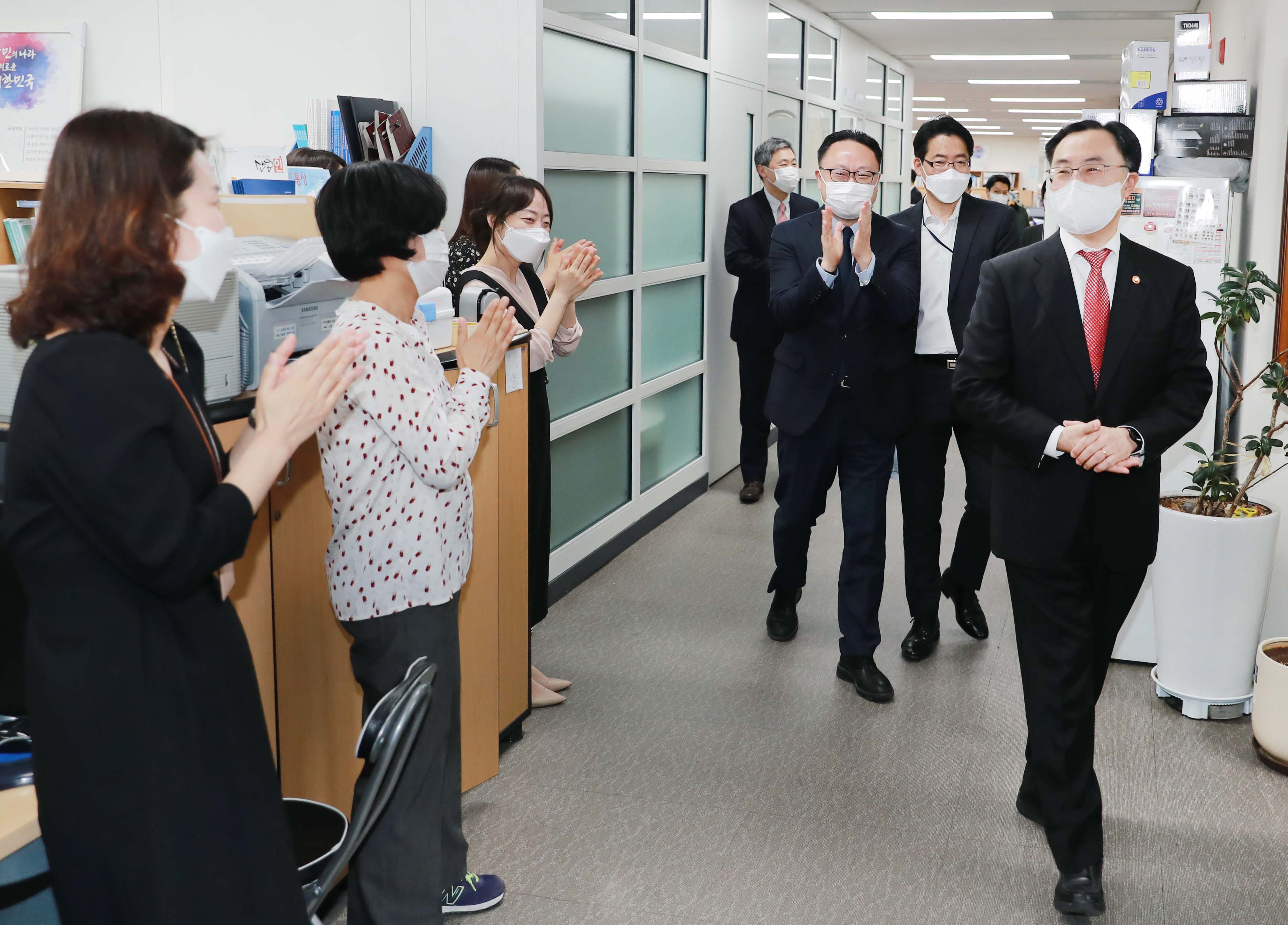 문승욱 산업통상자원부 장관 사무실 순회 4