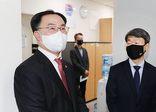 문승욱 산업통상자원부 장관 사무실 순회 1