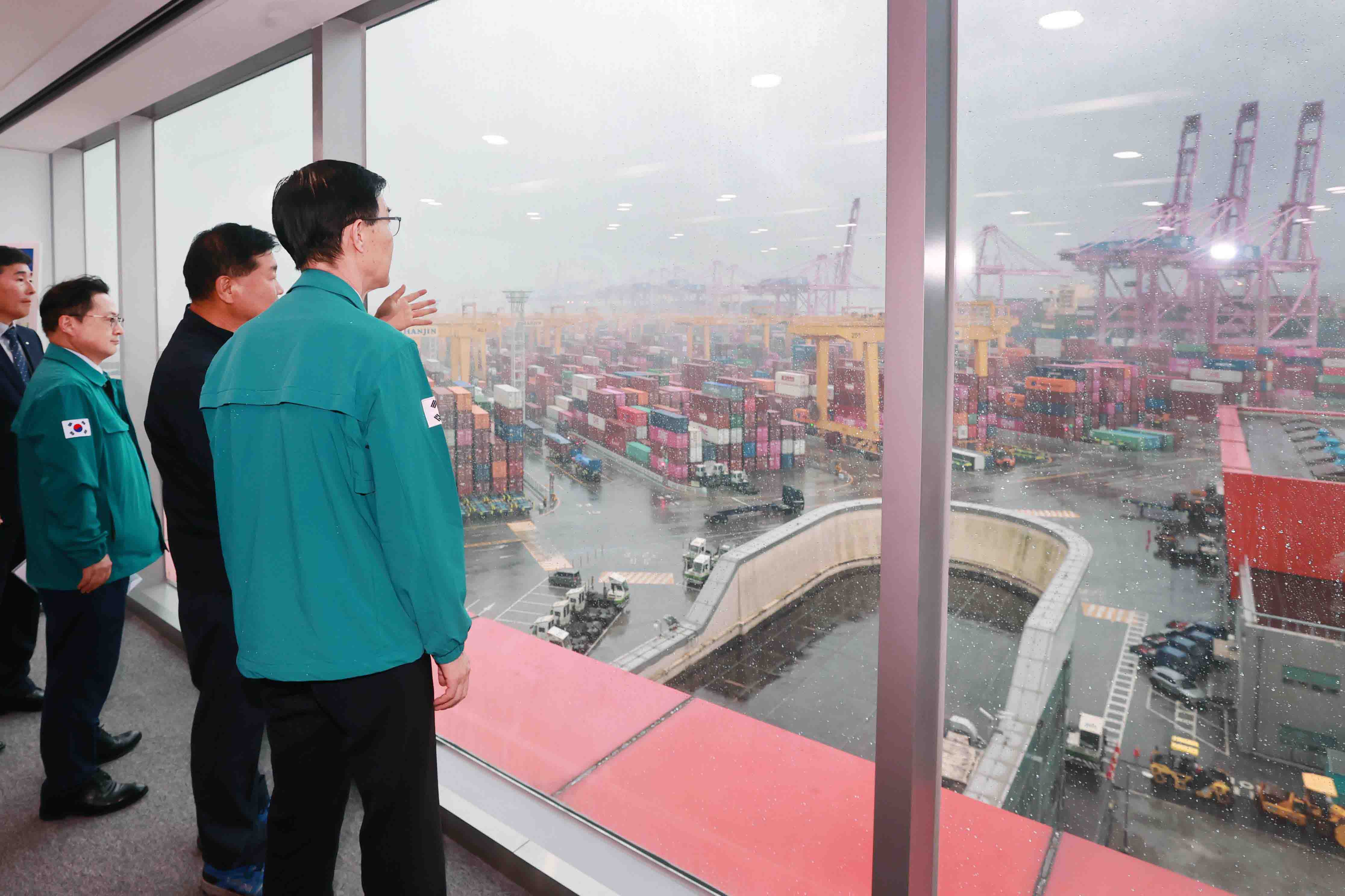 수출현장인 부산신항 현장방문 3