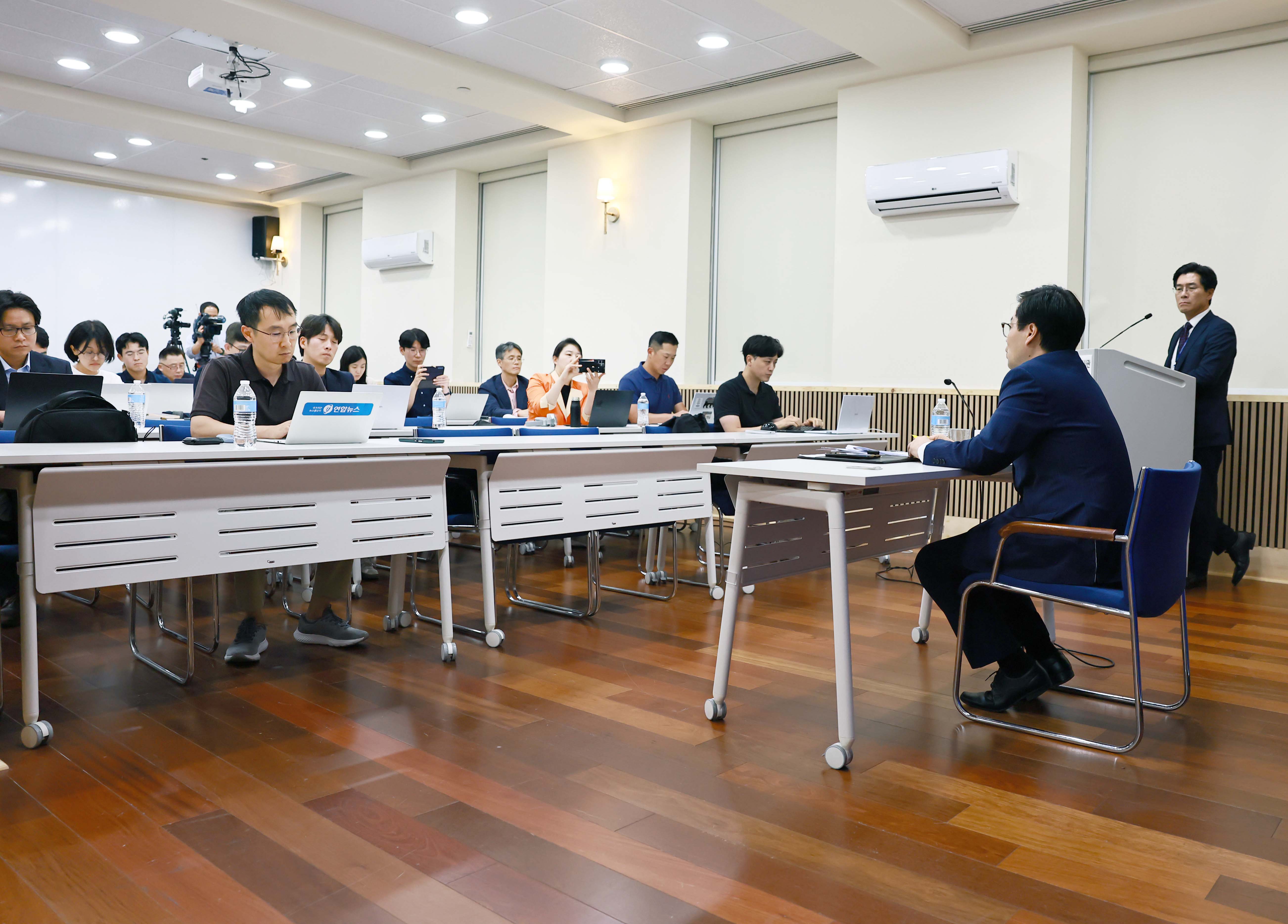 방미 성과관련 특파원 간담회 개최 6