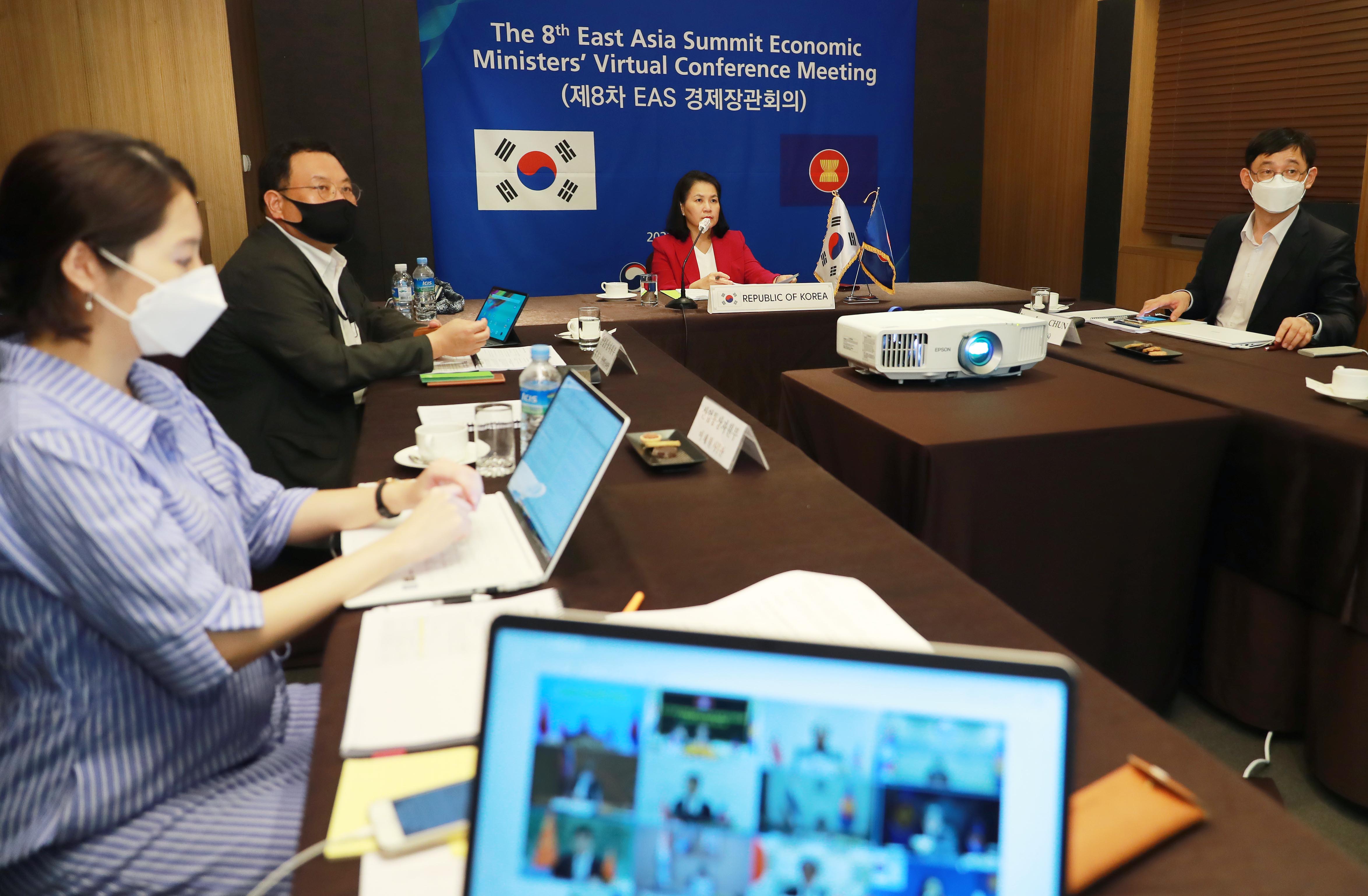 제8차 동아시아정상회의(EAS) 경제장관회의 5
