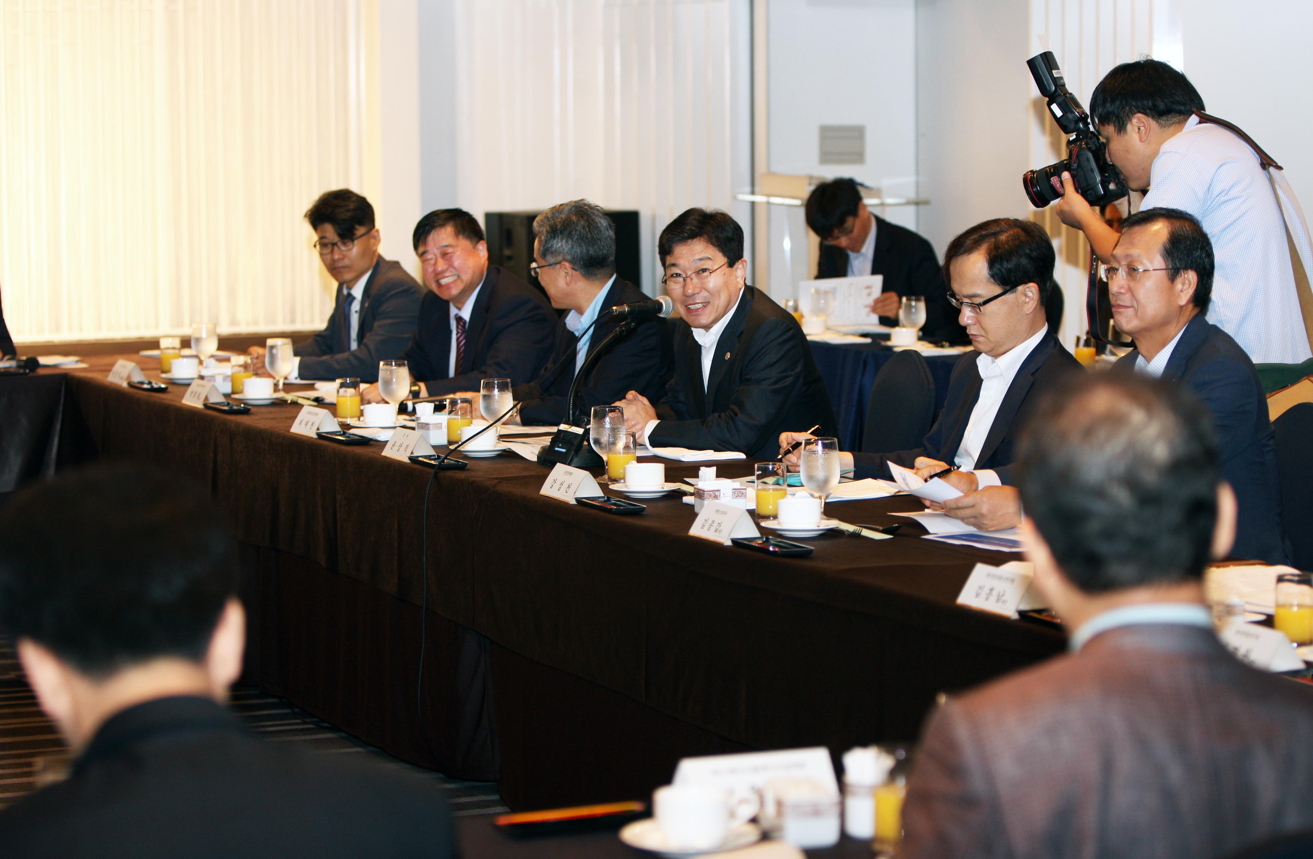 반도체·디스플레이 업계 CEO 조찬 간담회 3