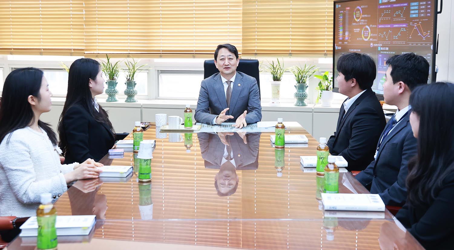 산업부 신임 사무관 간담회 5