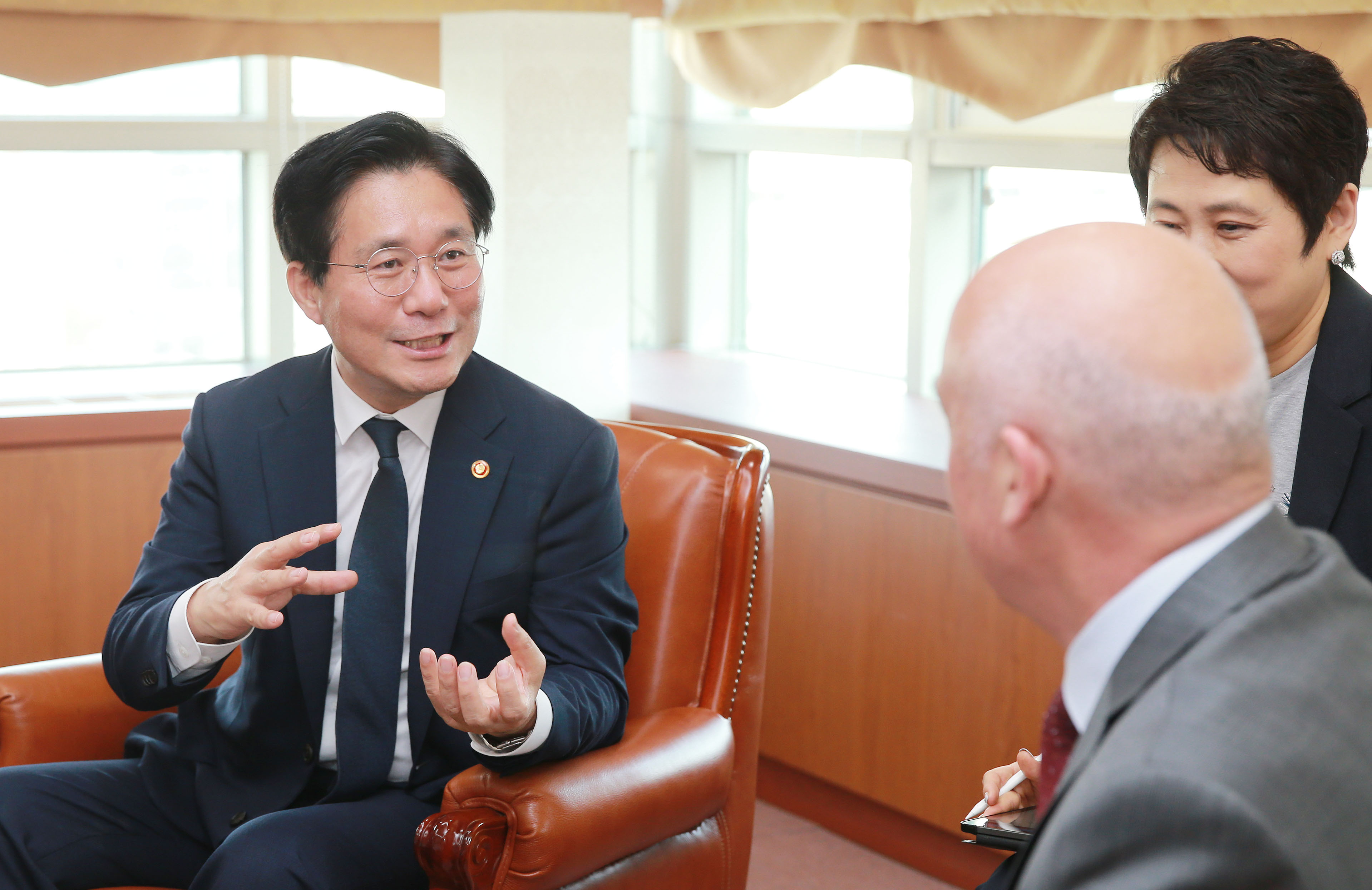 우즈벡 보건부 장관 면담 3