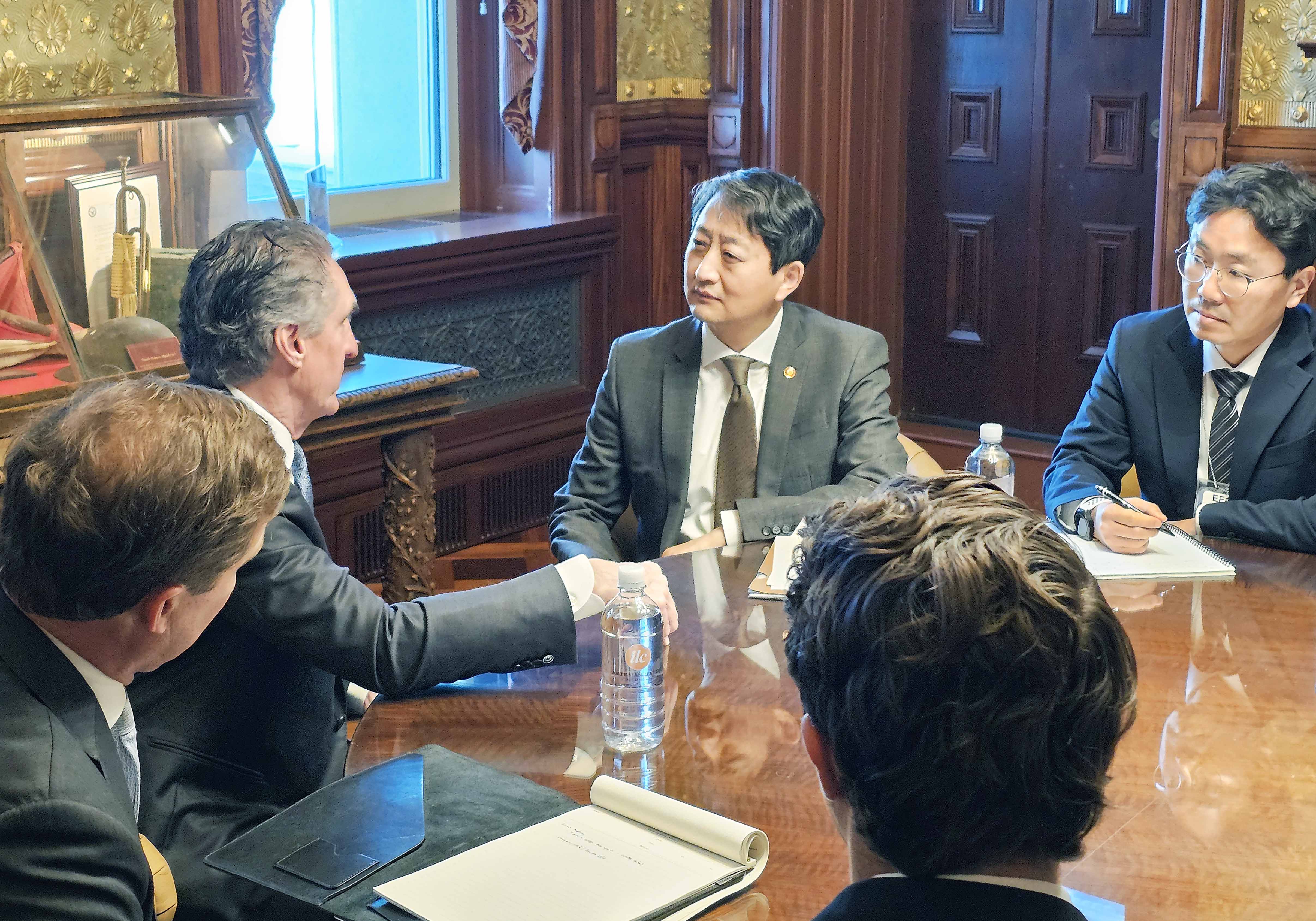 백악관 국가에너지위원회 위원장 겸 내무부 장관 면담 2