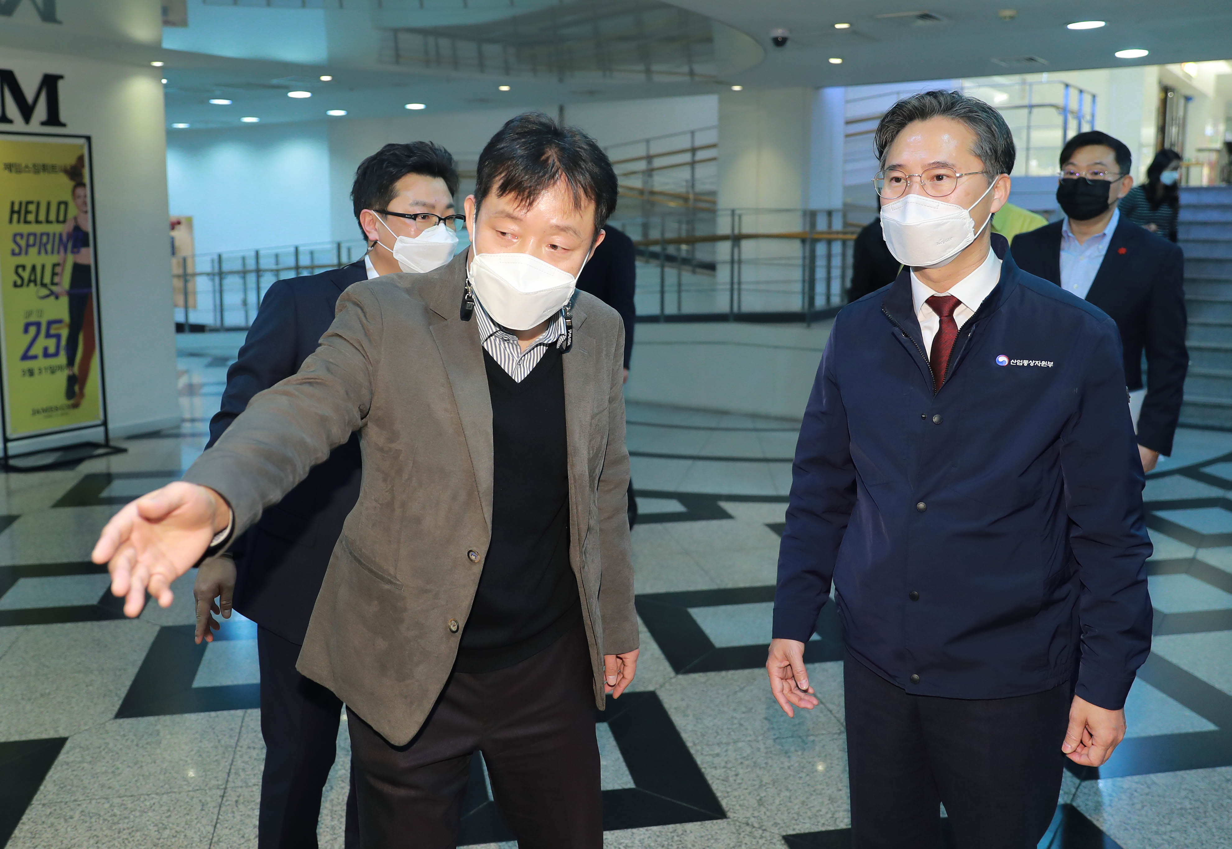 복합쇼핑시설인 스타필드 코엑스점 방역점검 2