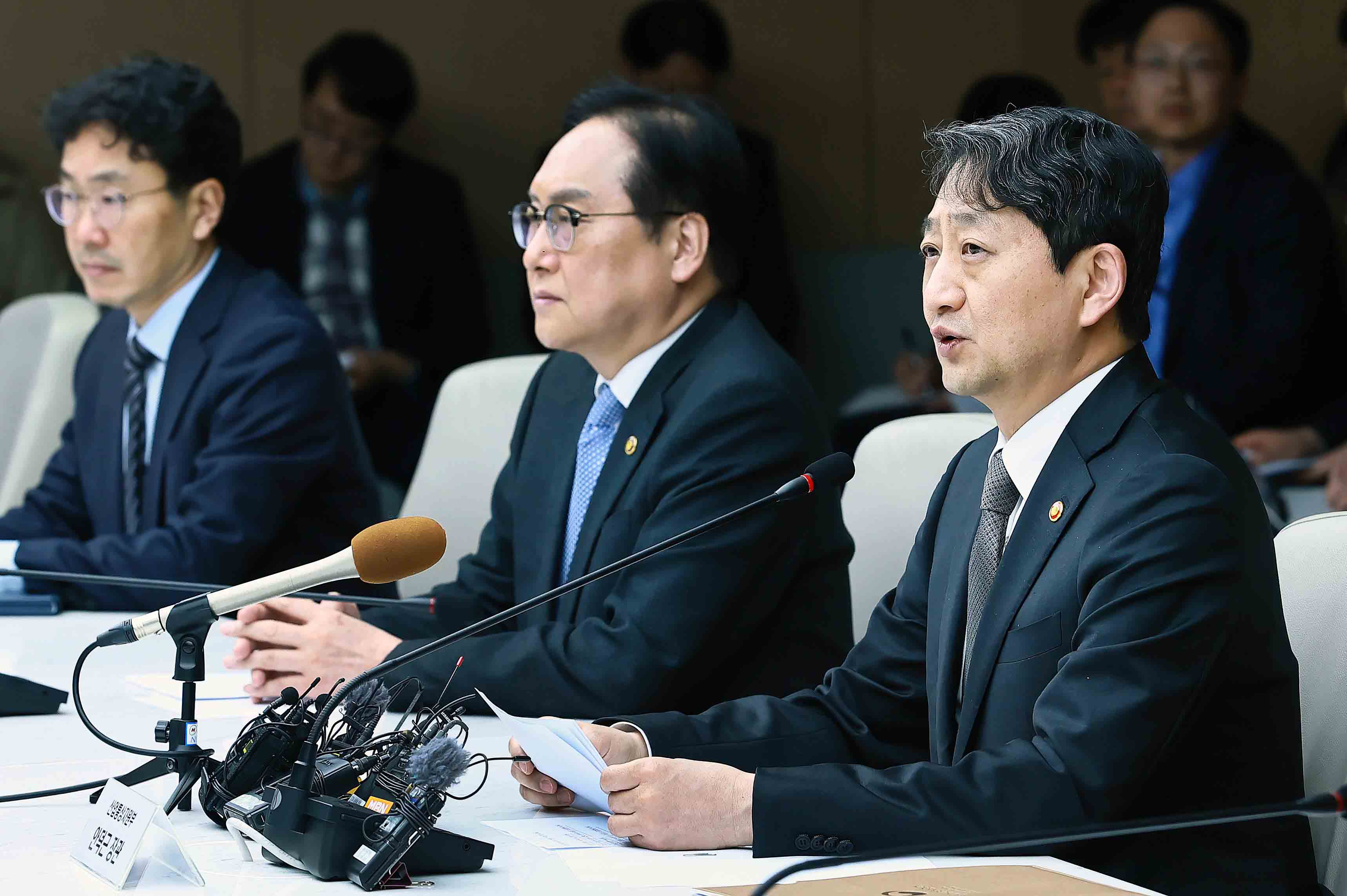 미국 정부의 자동차 관세 대응을 위한 업계 긴급 대책회의 2