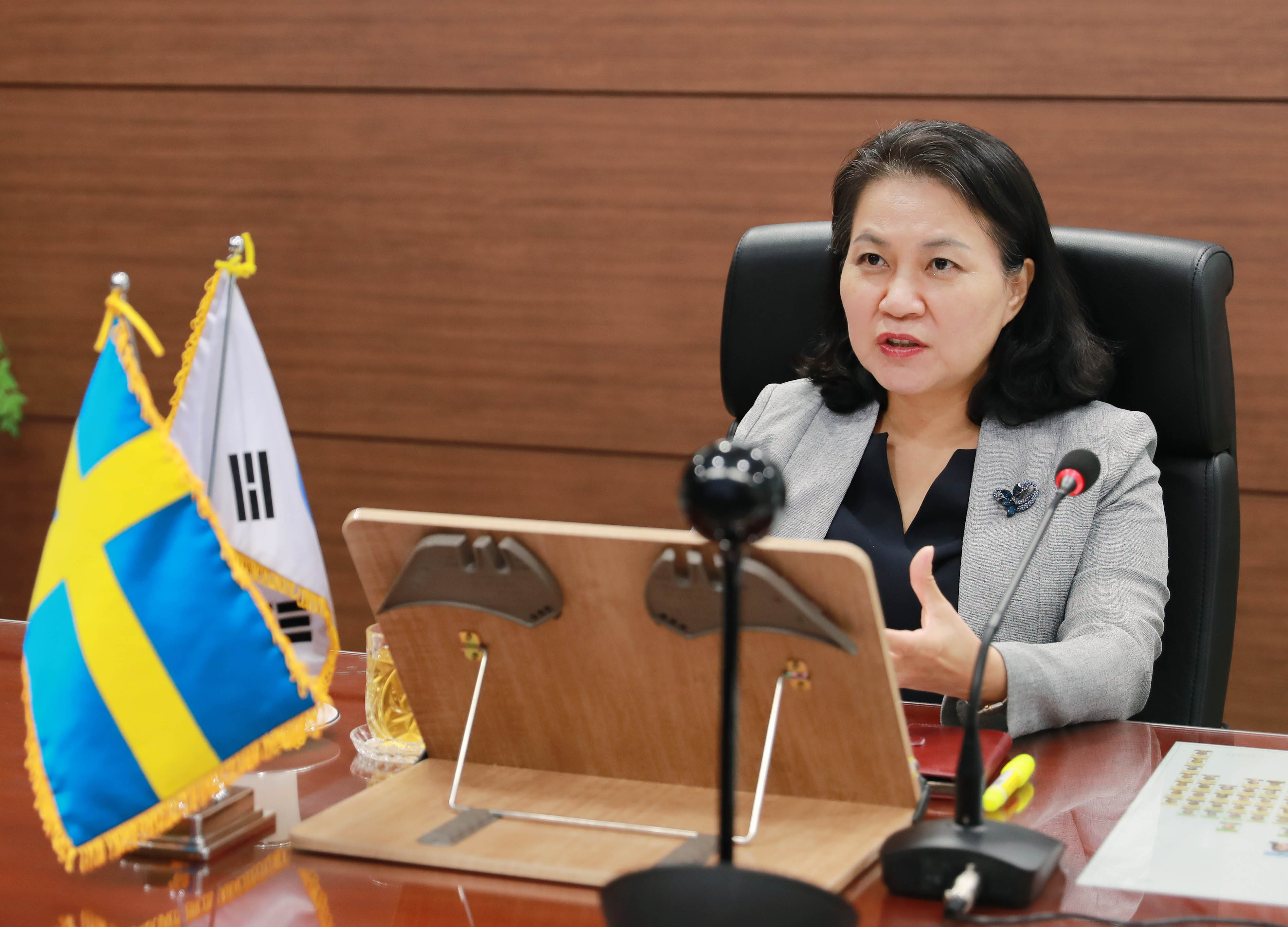 스웨덴 통상장관 화상면담 2