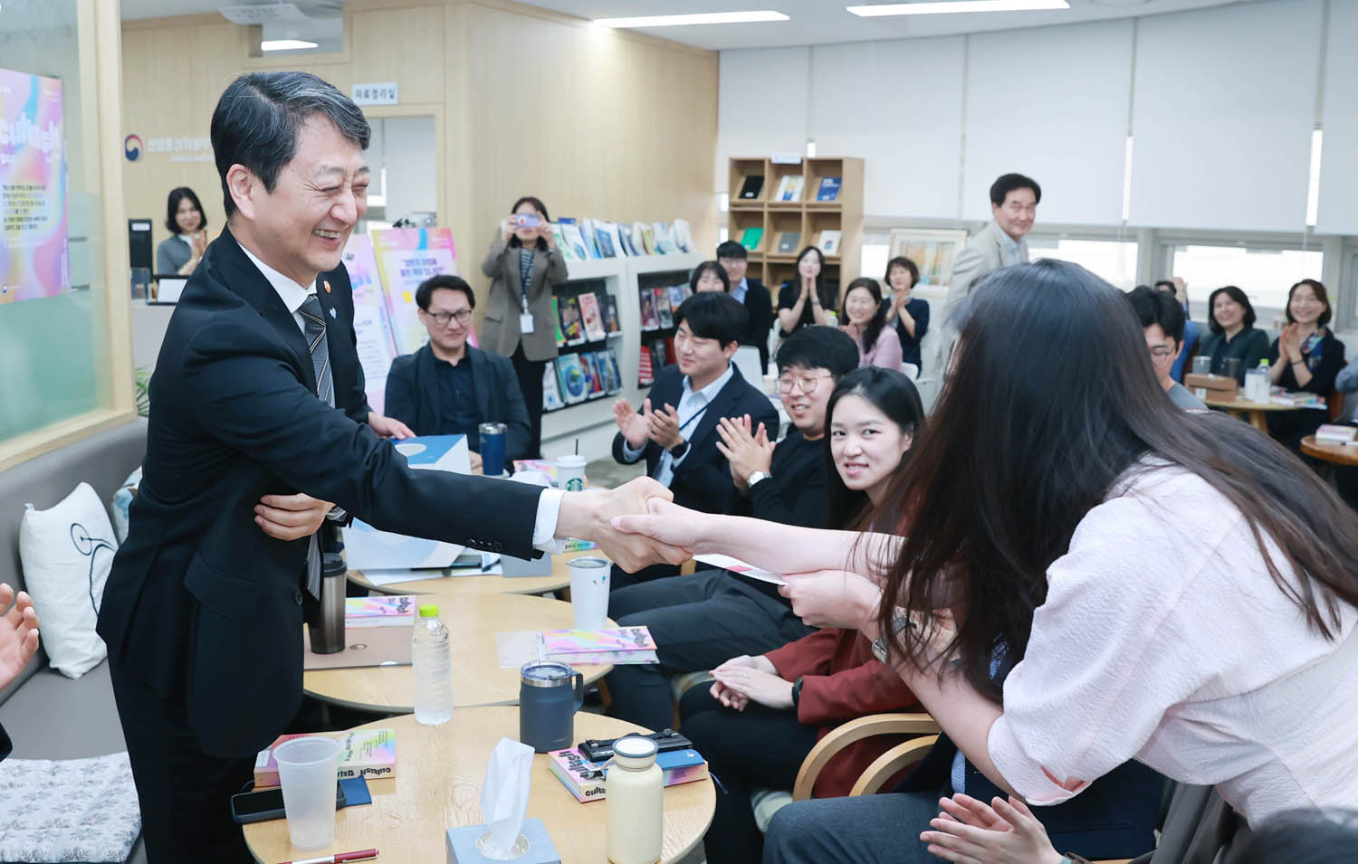 장관과 함께하는 산업부(MOTIE) 북클럽 5