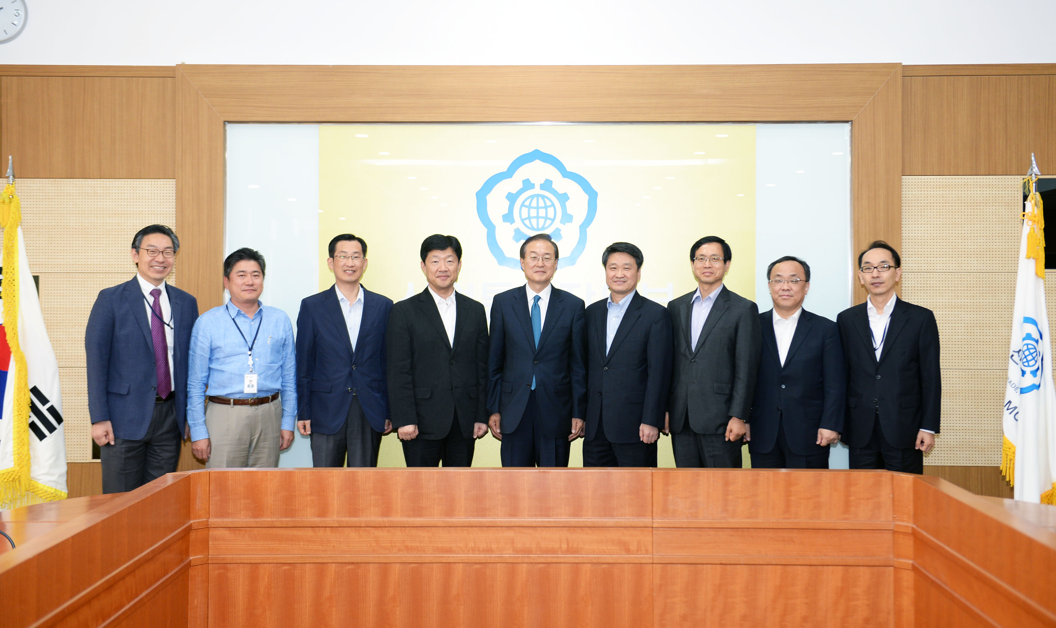 제1차 통상 원로와의 대화 1