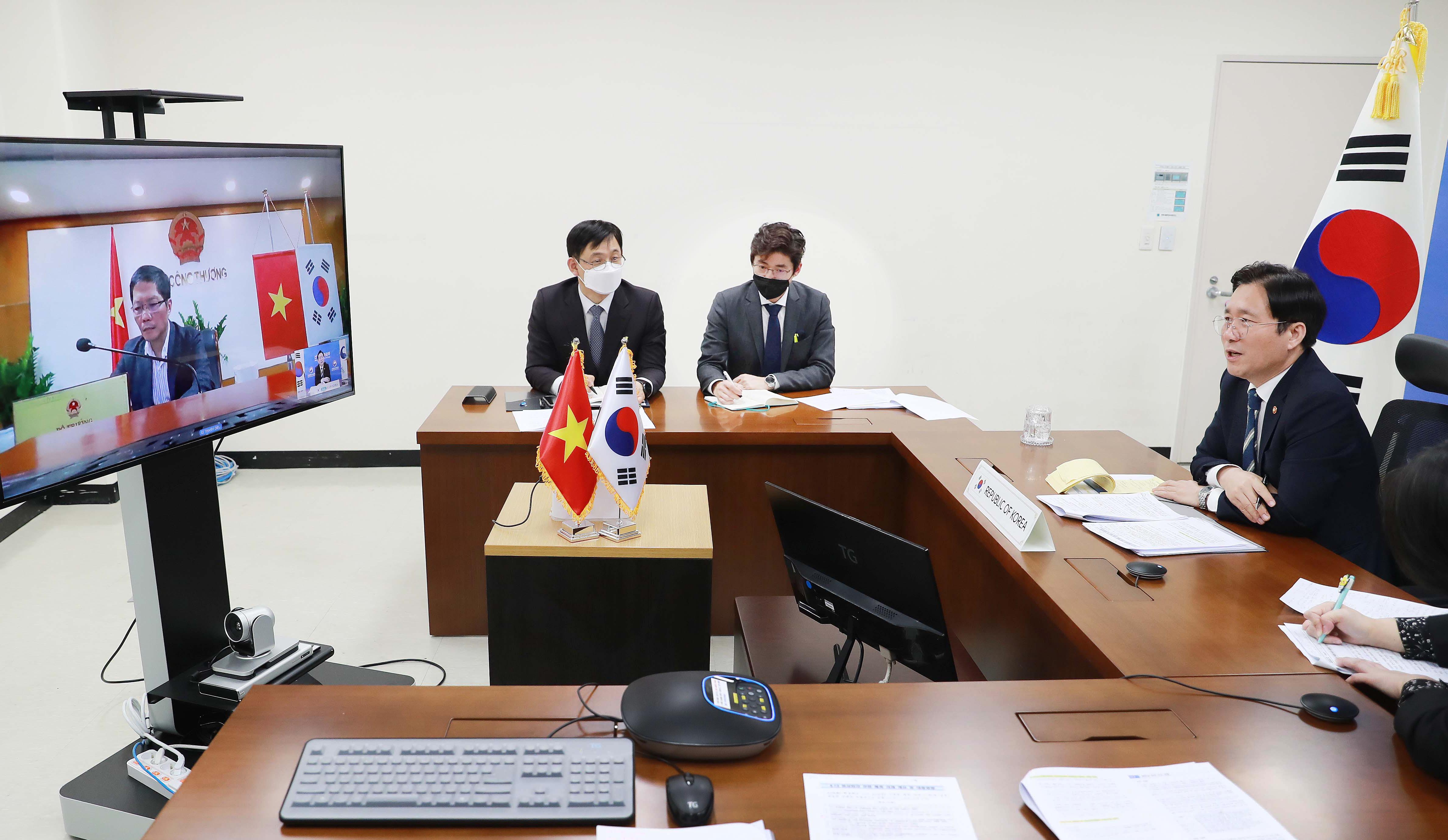 베트남 산업무역부 장관 영상면담 2