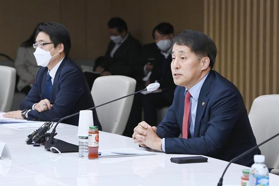 디스플레이 분야 실물경제 현장 점검 회의 1