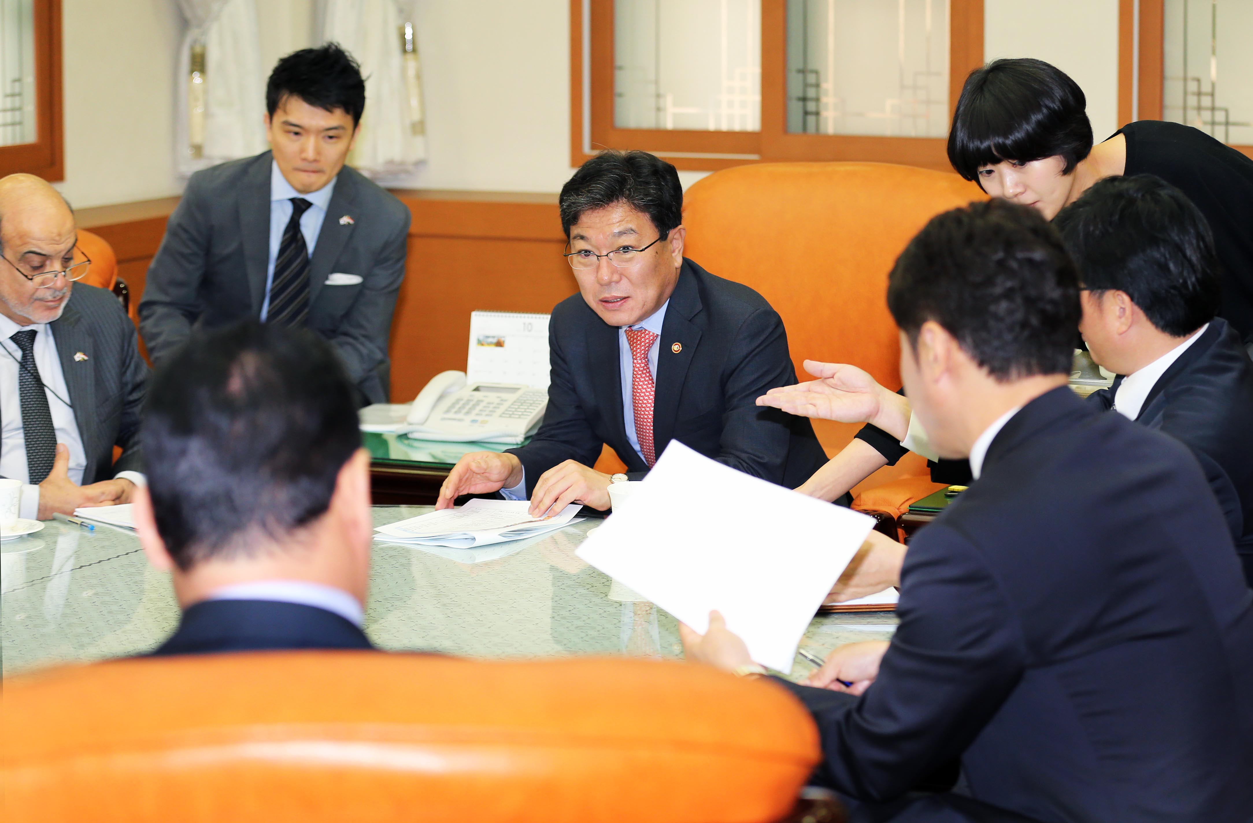 이라크 석유부 차관 면담 4